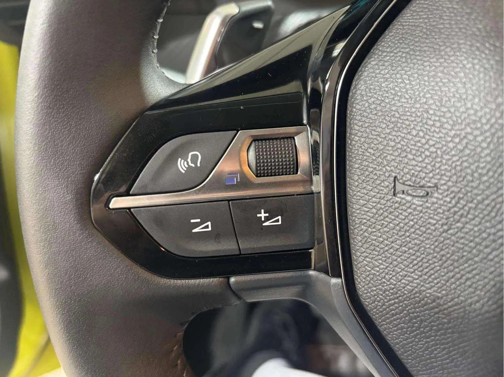 Peugeot 208 Style Hybrid 110 eDCS6 - foto 10