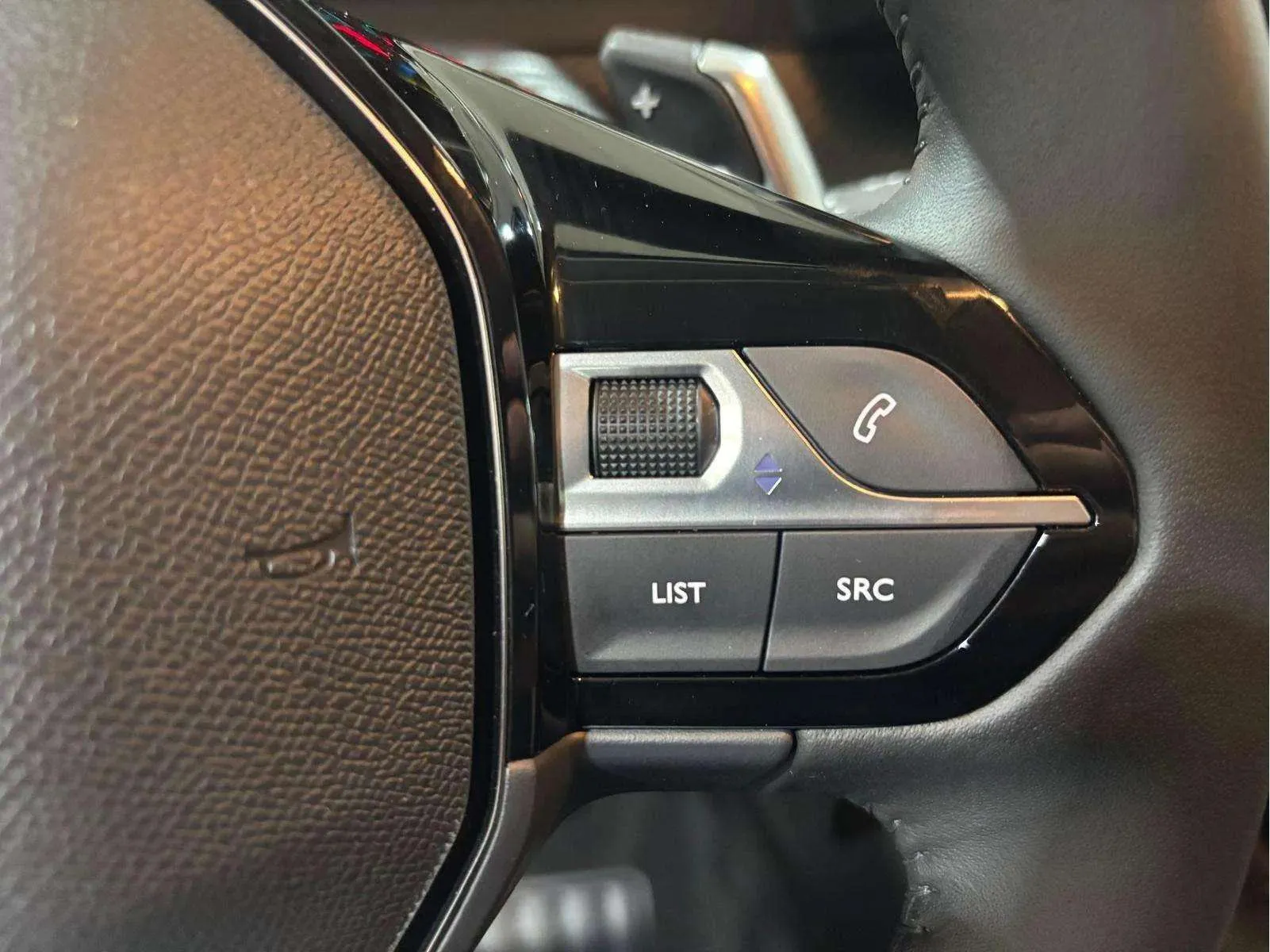 Peugeot 208 Style Hybrid 110 eDCS6 - foto 11