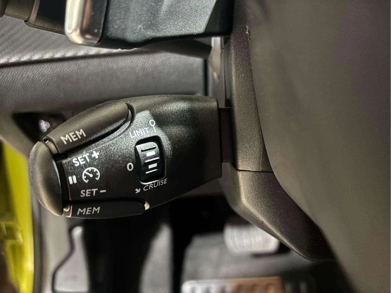 Peugeot 208 Style Hybrid 110 eDCS6 - foto 13