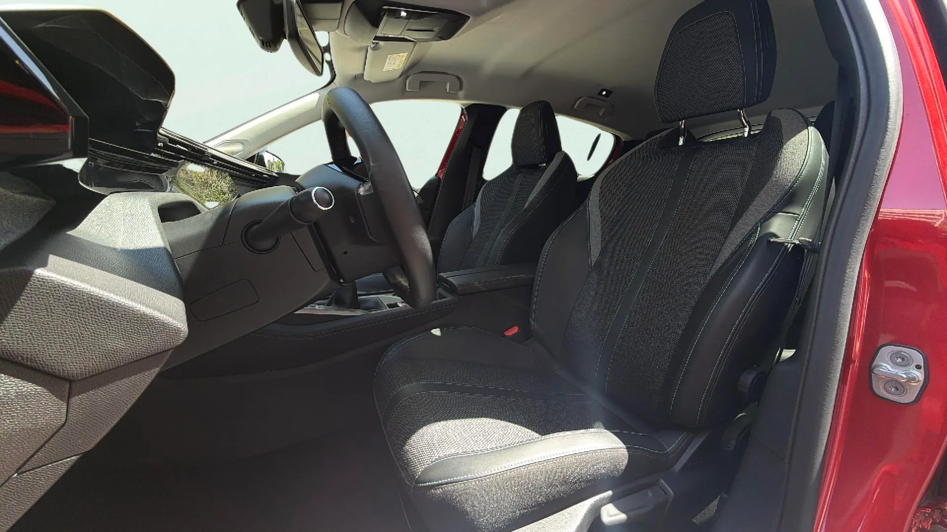 Peugeot 308 Allure PureTech 130 - foto 12