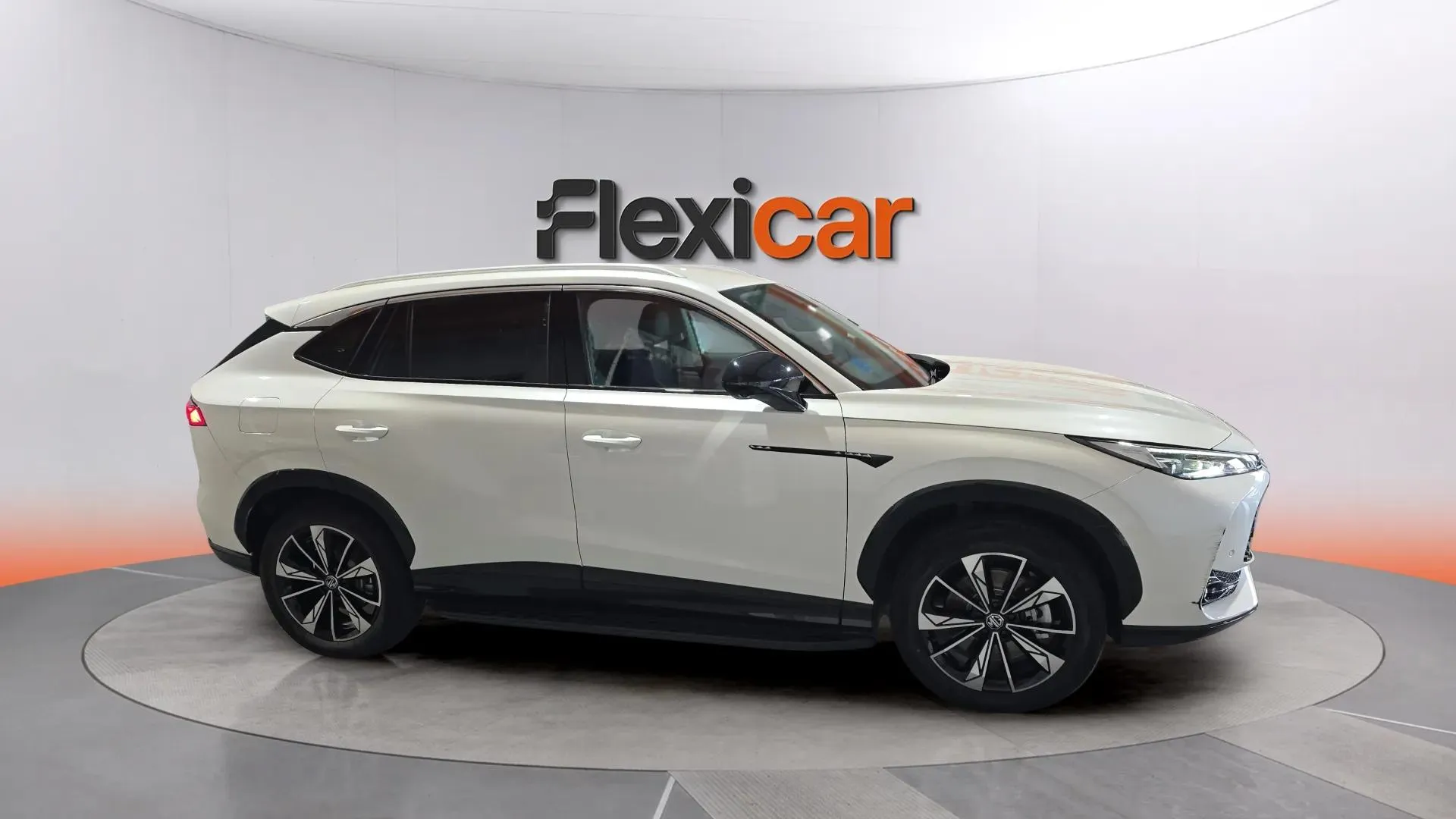 MG HS 1.5T-GDI PHEV Luxury - foto 8