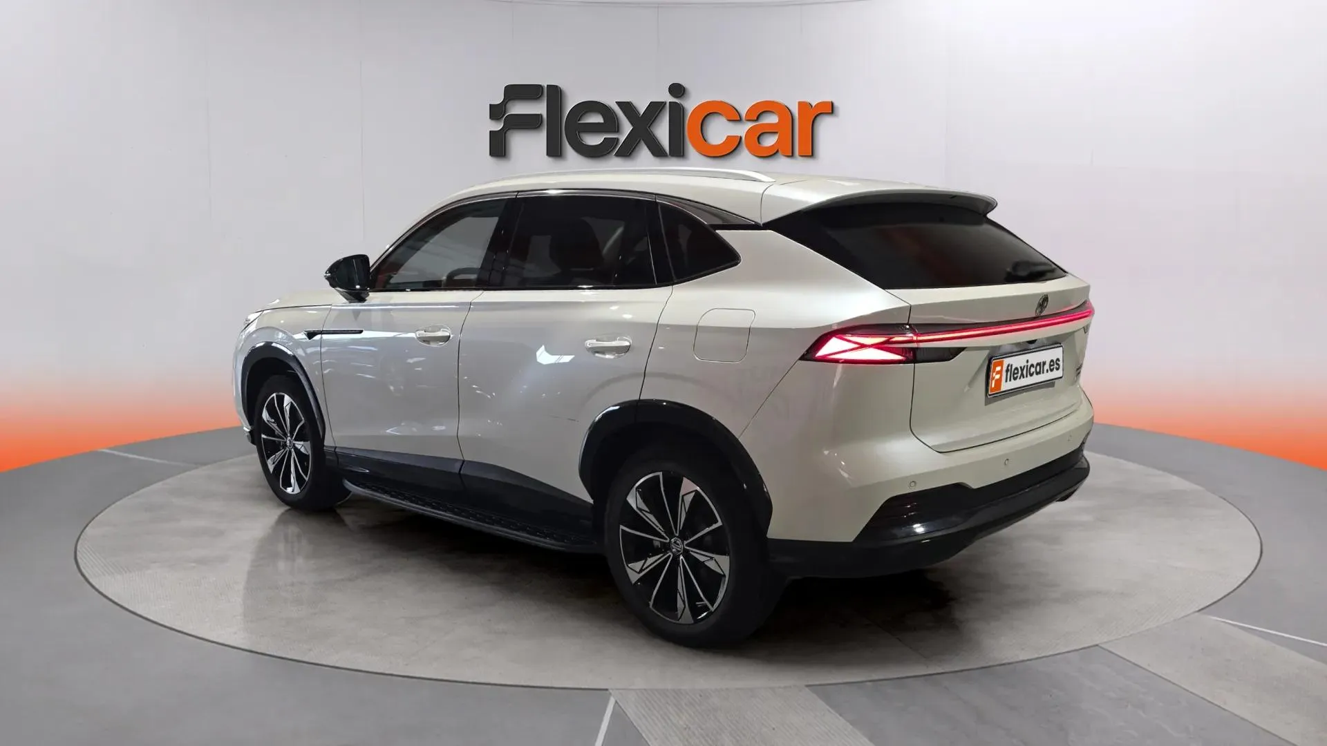 MG HS 1.5T-GDI PHEV Luxury - foto 5