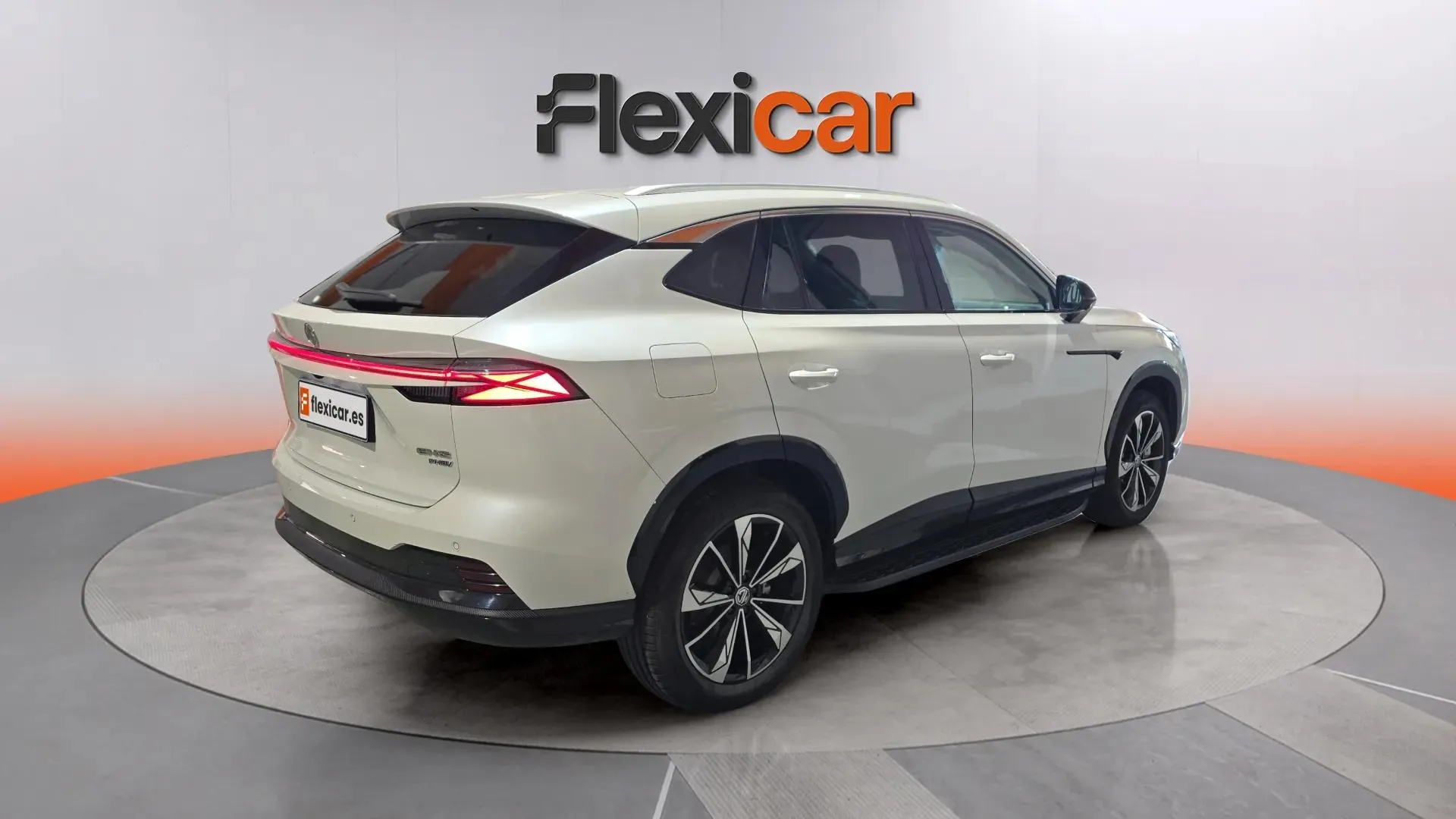 MG HS 1.5T-GDI PHEV Luxury - foto 7