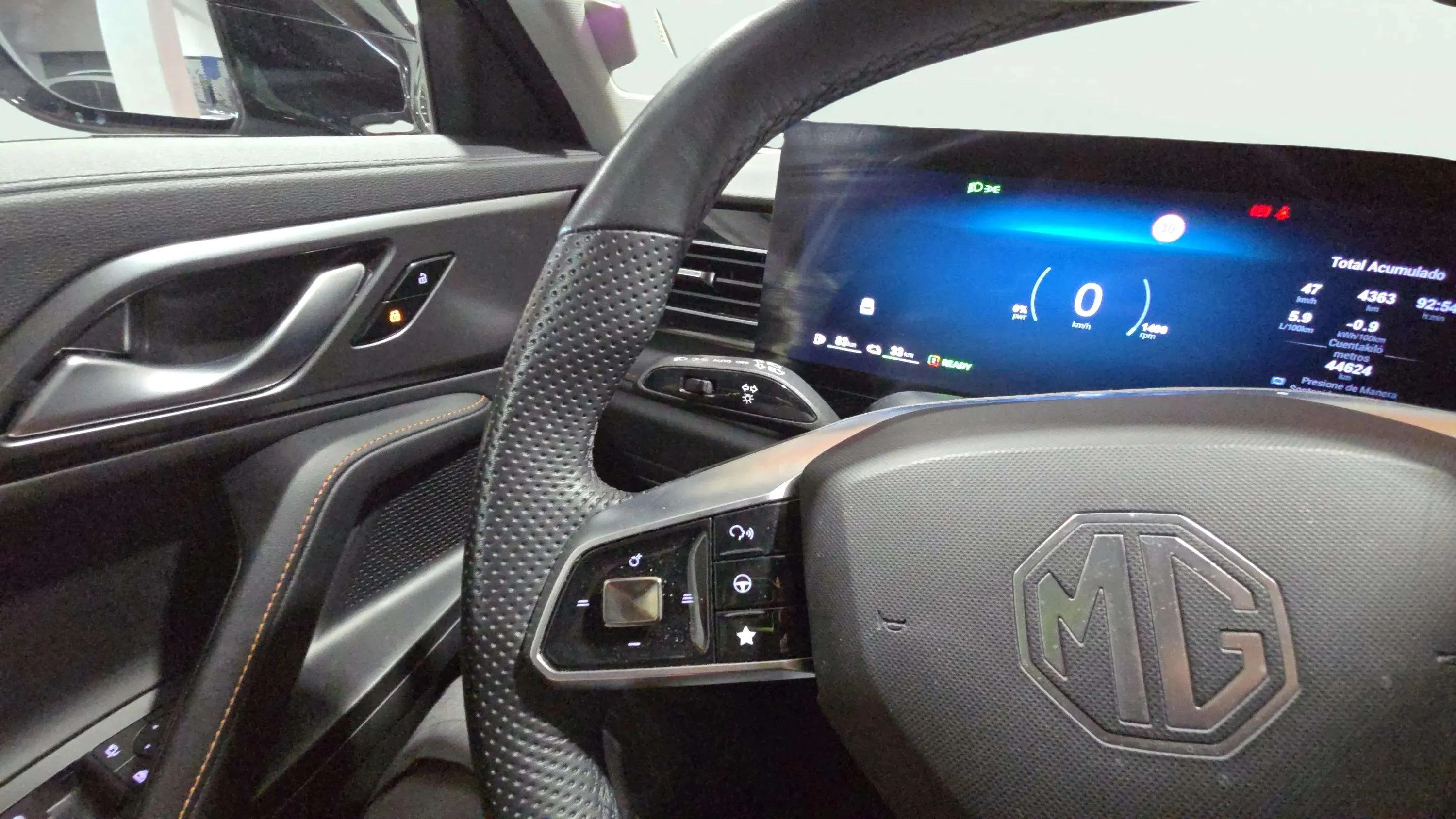 MG HS 1.5T-GDI PHEV Luxury - foto 31