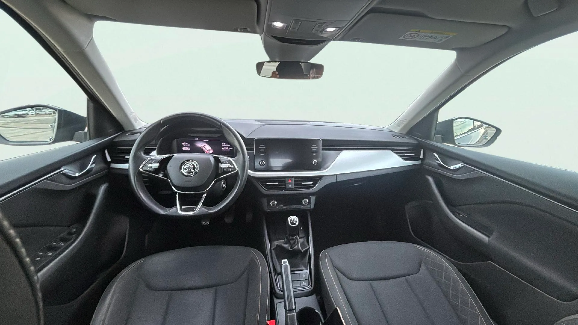 Škoda Kamiq 1.0 TSI Ambition - foto 16