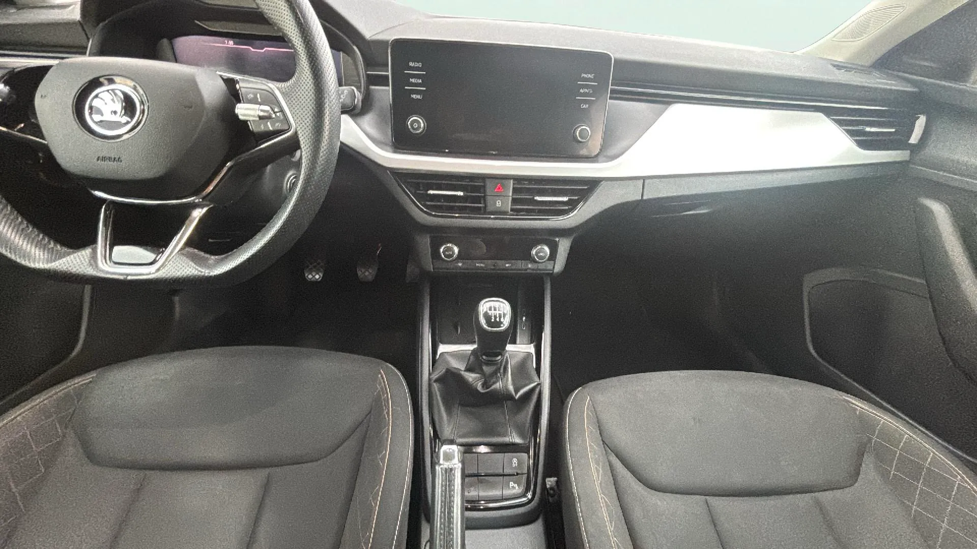 Škoda Kamiq 1.0 TSI Ambition - foto 9
