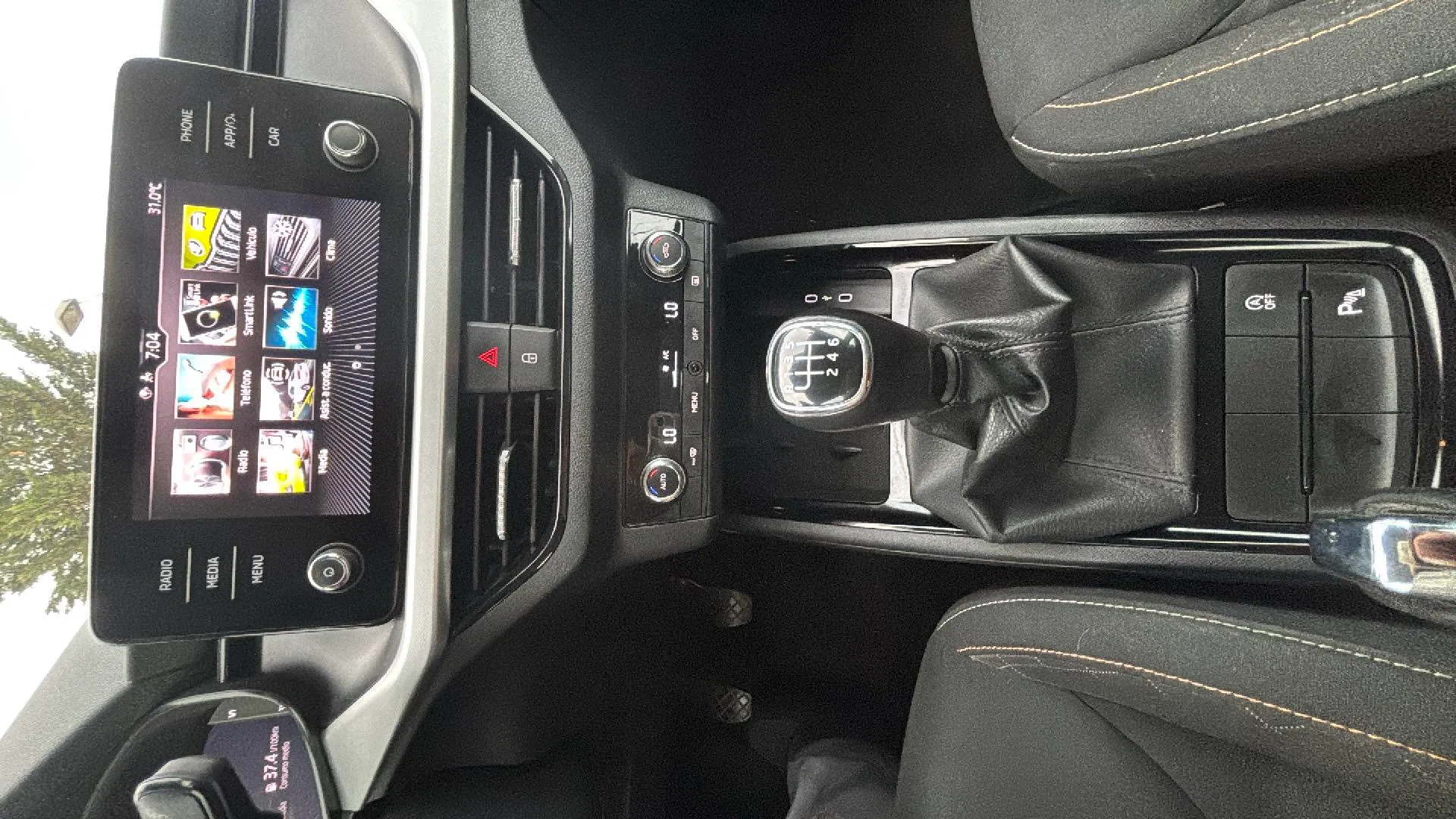 Škoda Kamiq 1.0 TSI Ambition - foto 21