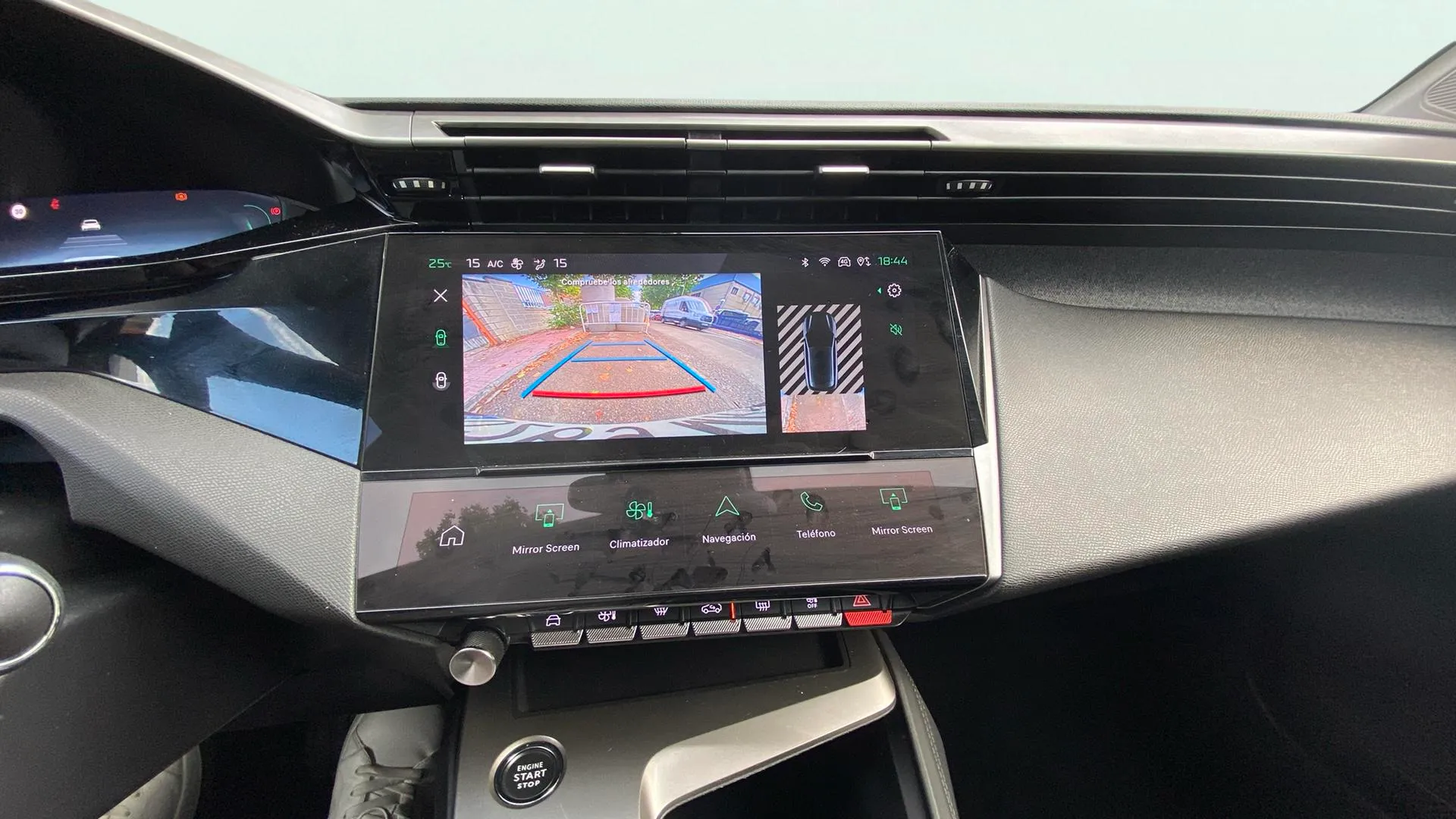 Peugeot 308 Allure BlueHDi 130 EAT8 - foto 12