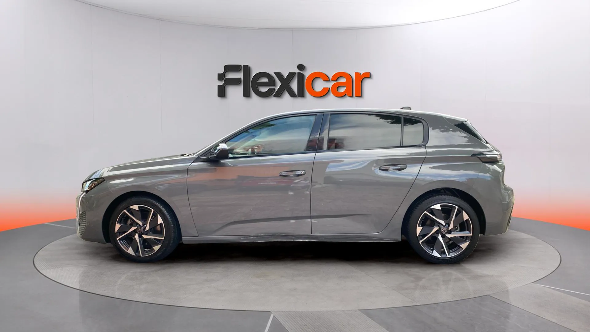 Peugeot 308 Allure BlueHDi 130 EAT8 - foto 8