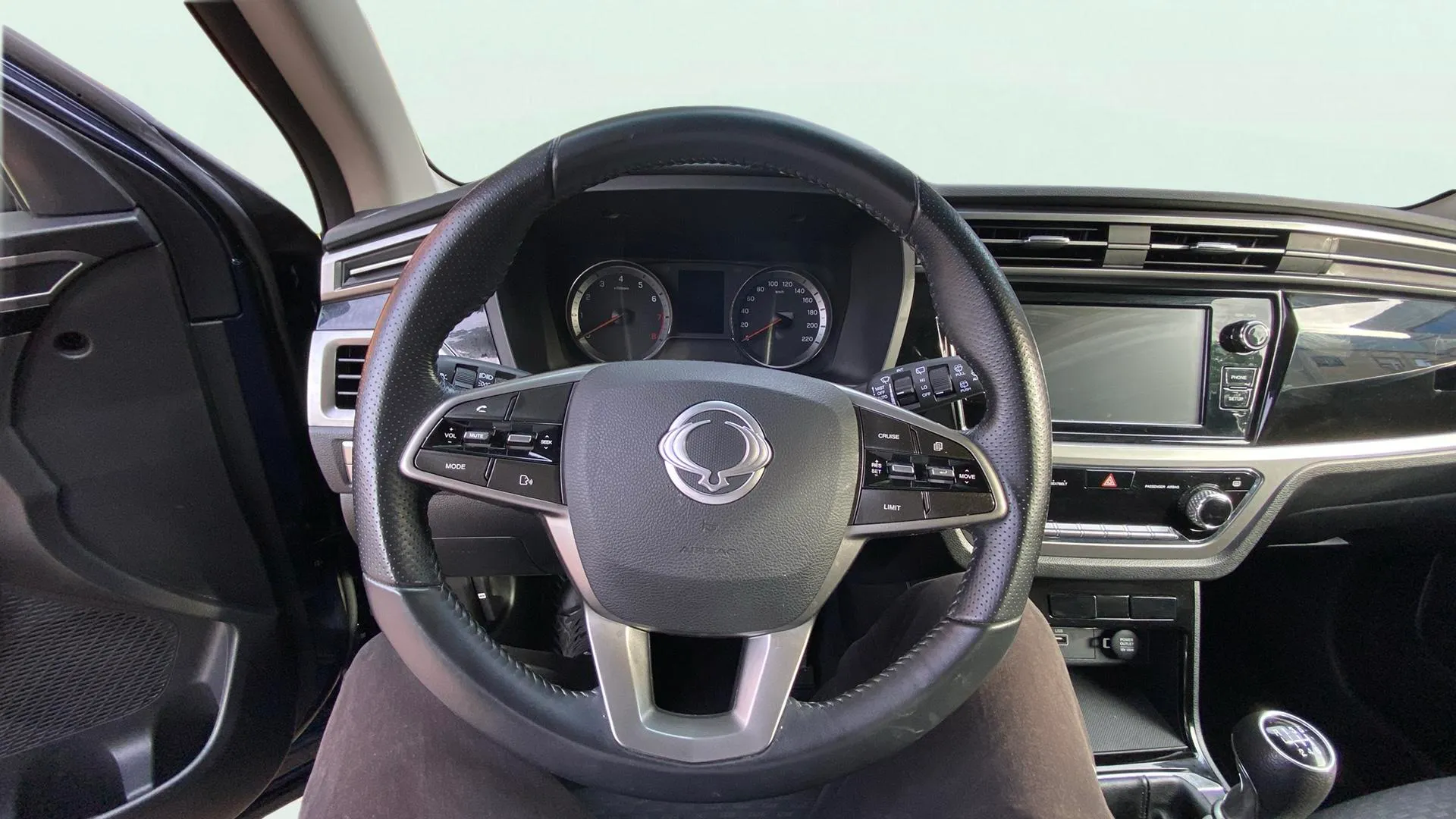 SsangYong Korando G15T LP Urban Plus - foto 10