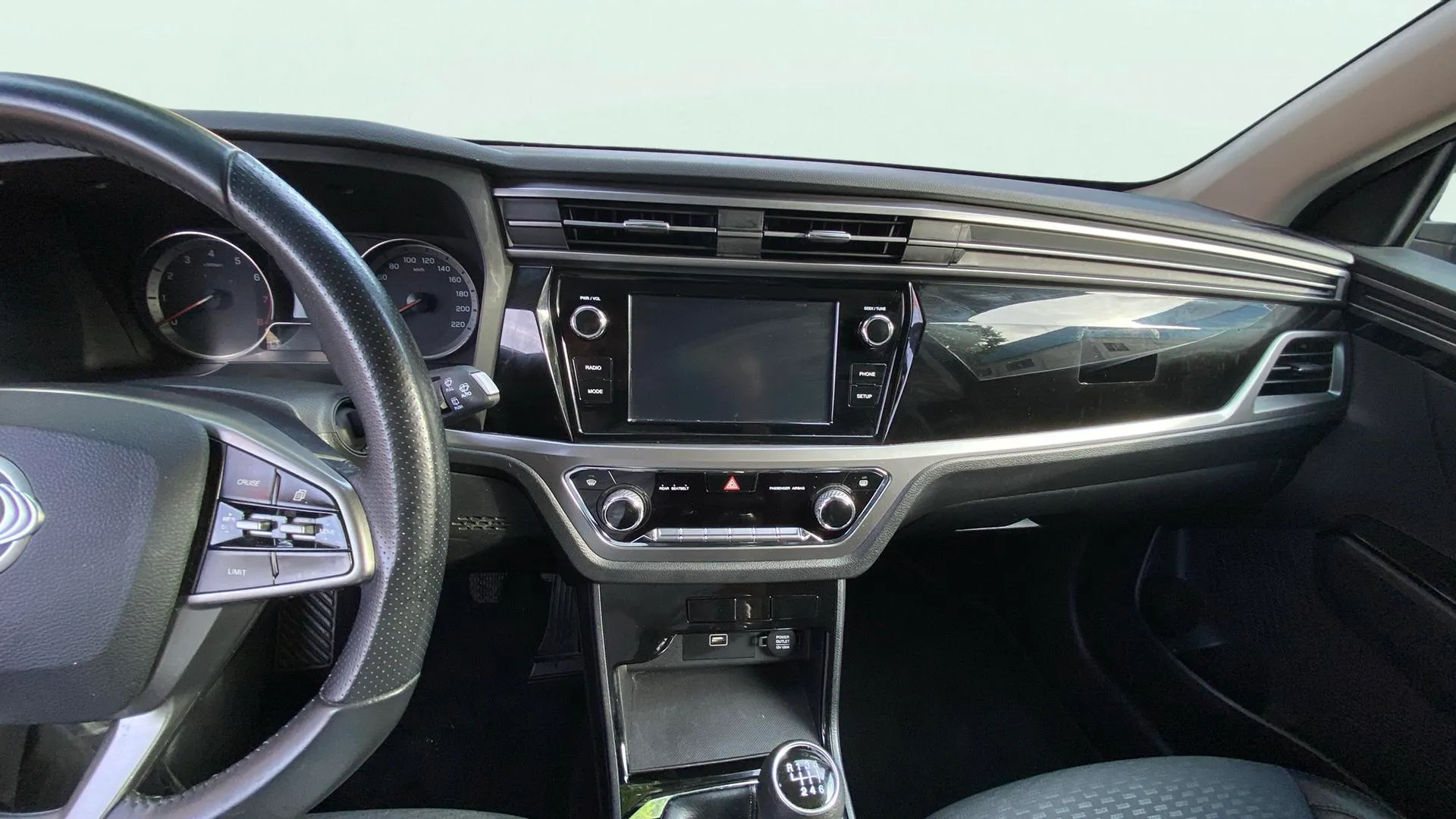 SsangYong Korando G15T LP Urban Plus - foto 9