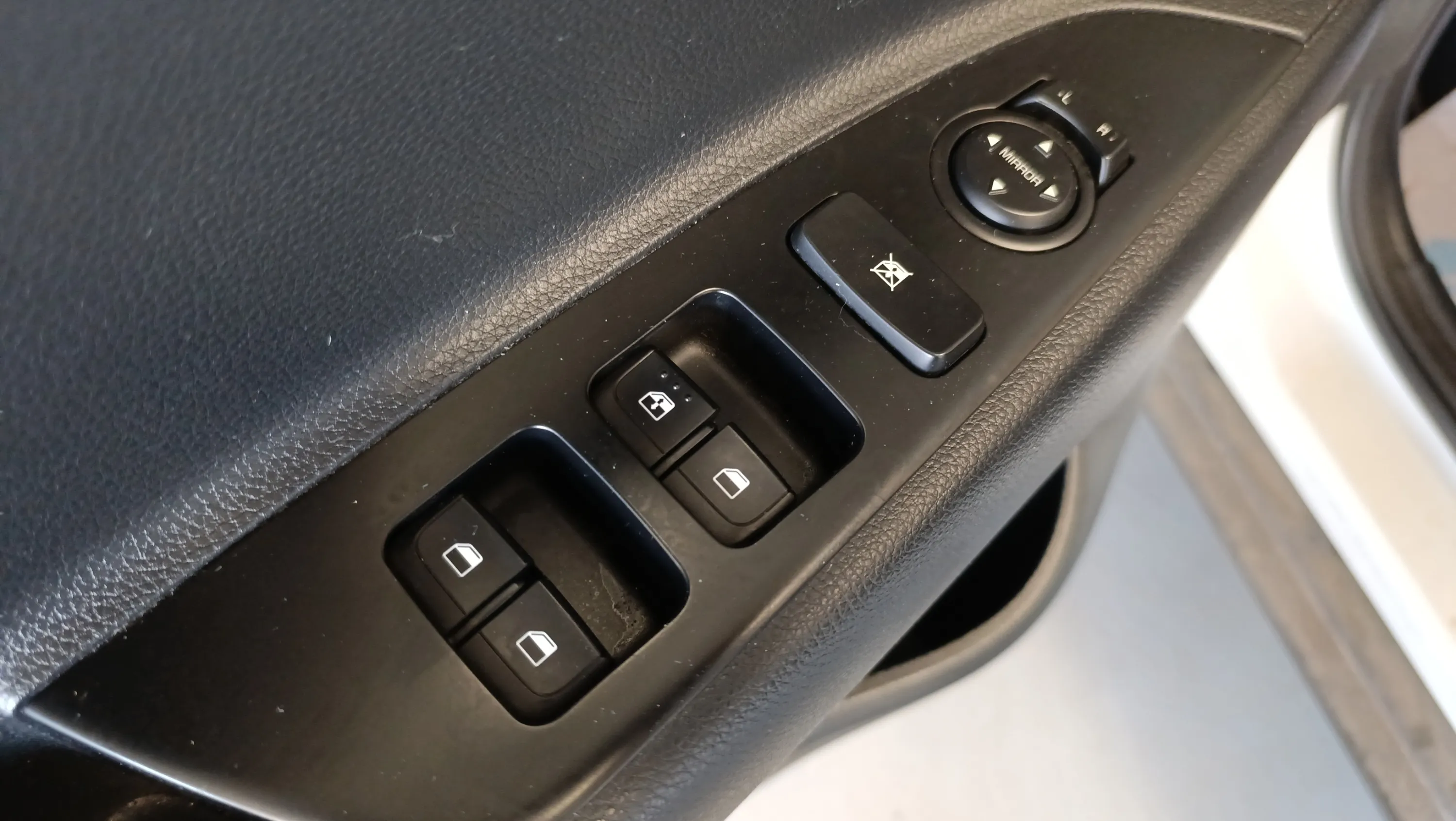 Kia Stonic 1.0 T-GDi MHEV iMT Concept - foto 25