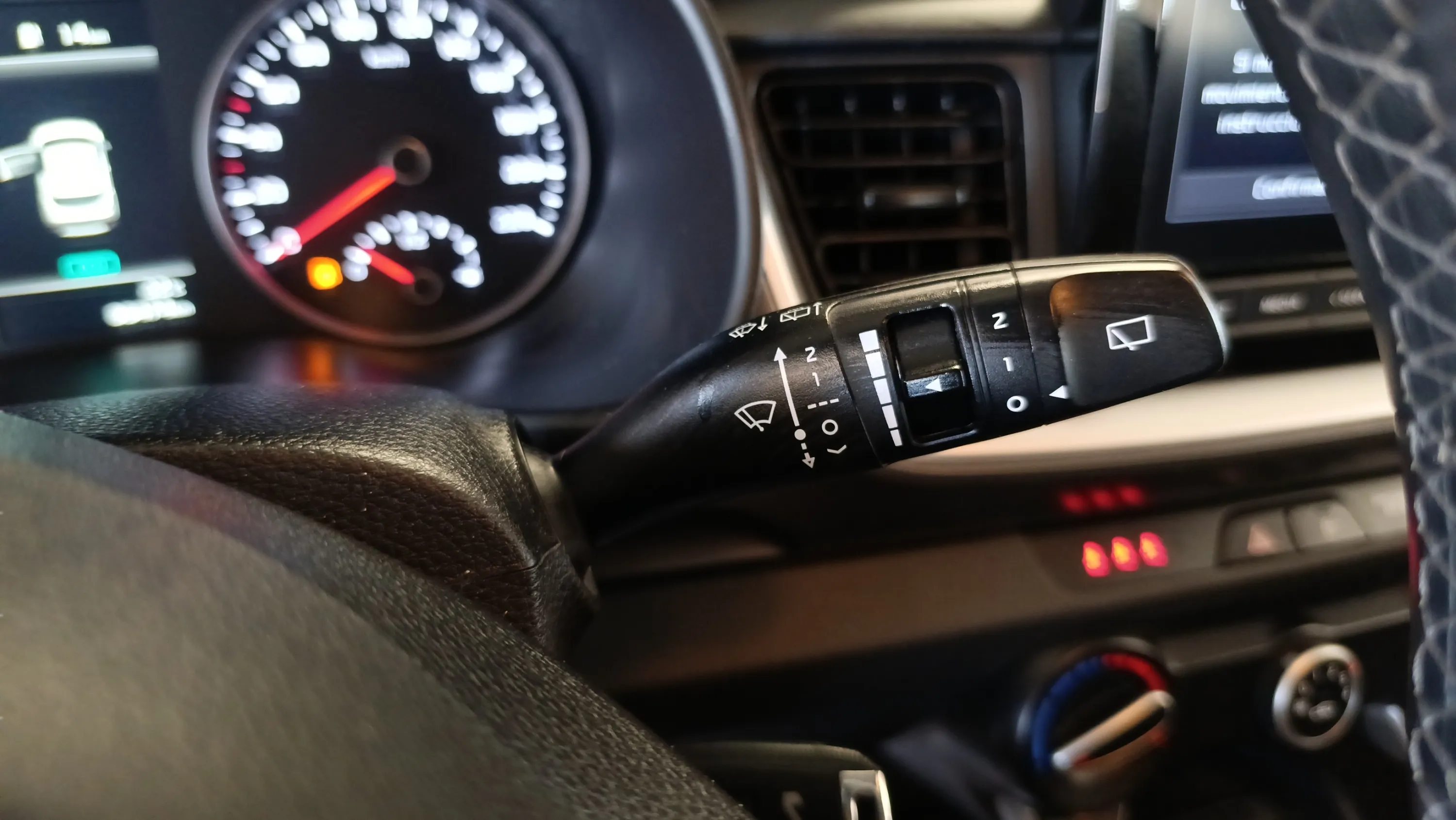 Kia Stonic 1.0 T-GDi MHEV iMT Concept - foto 14