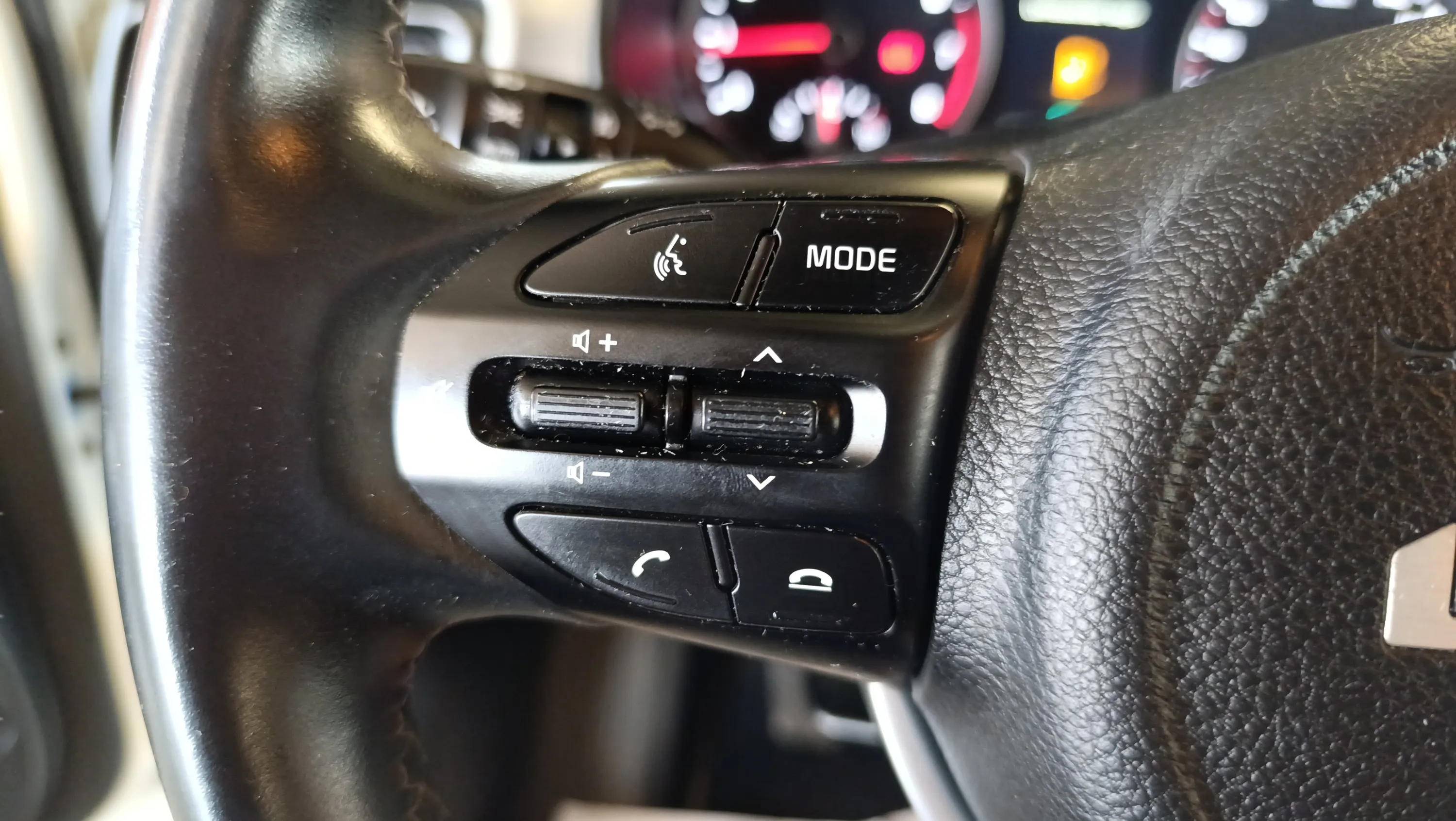 Kia Stonic 1.0 T-GDi MHEV iMT Concept - foto 11