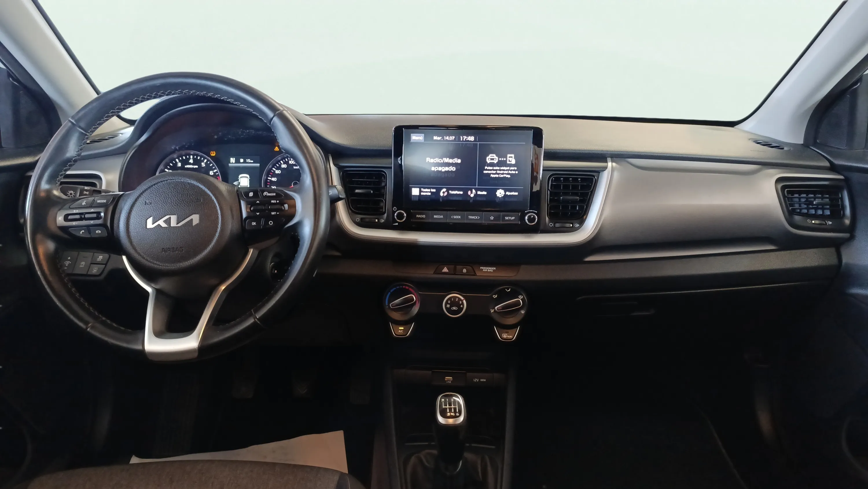 Kia Stonic 1.0 T-GDi MHEV iMT Concept - foto 9