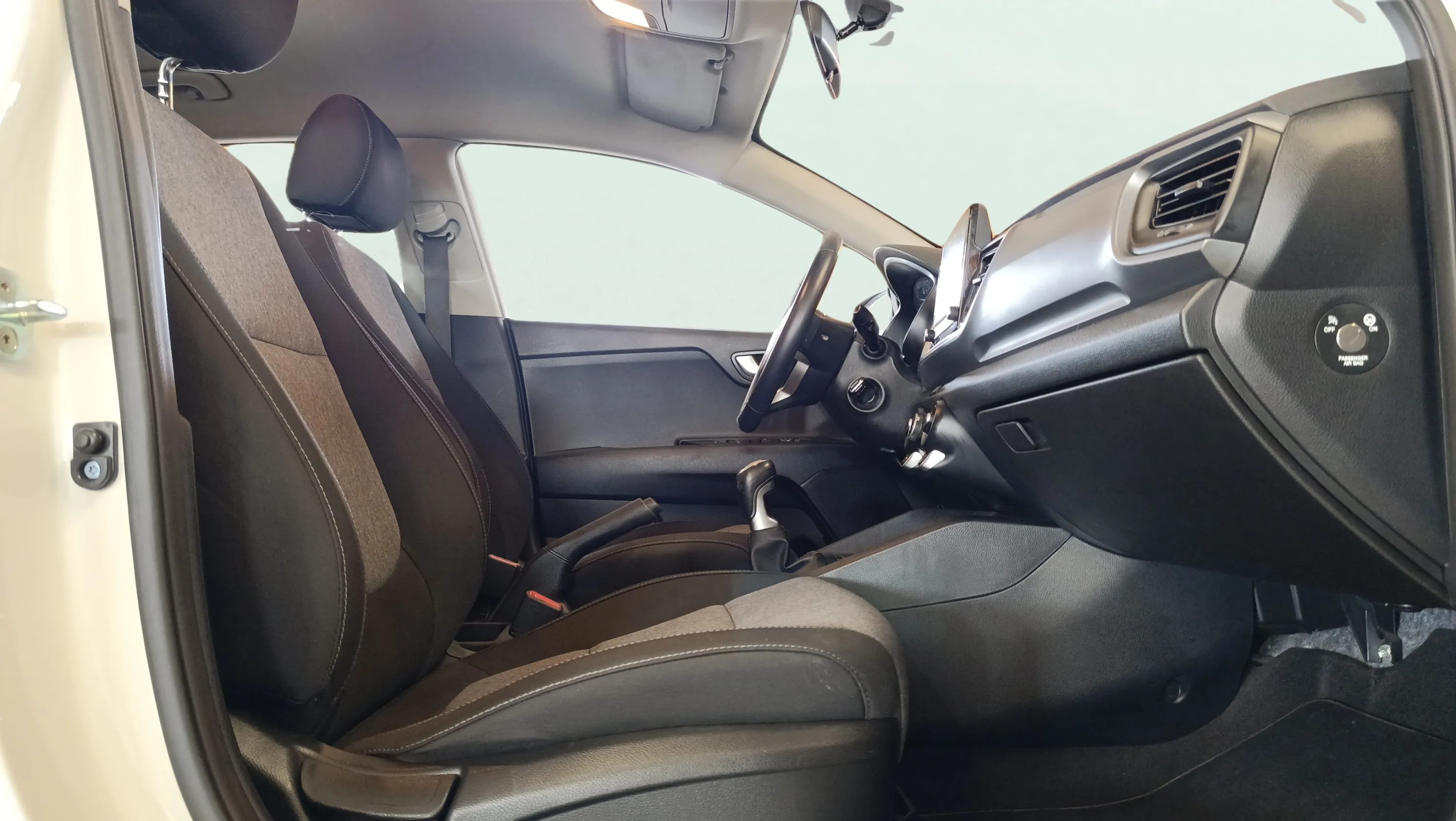 Kia Stonic 1.0 T-GDi MHEV iMT Concept - foto 27