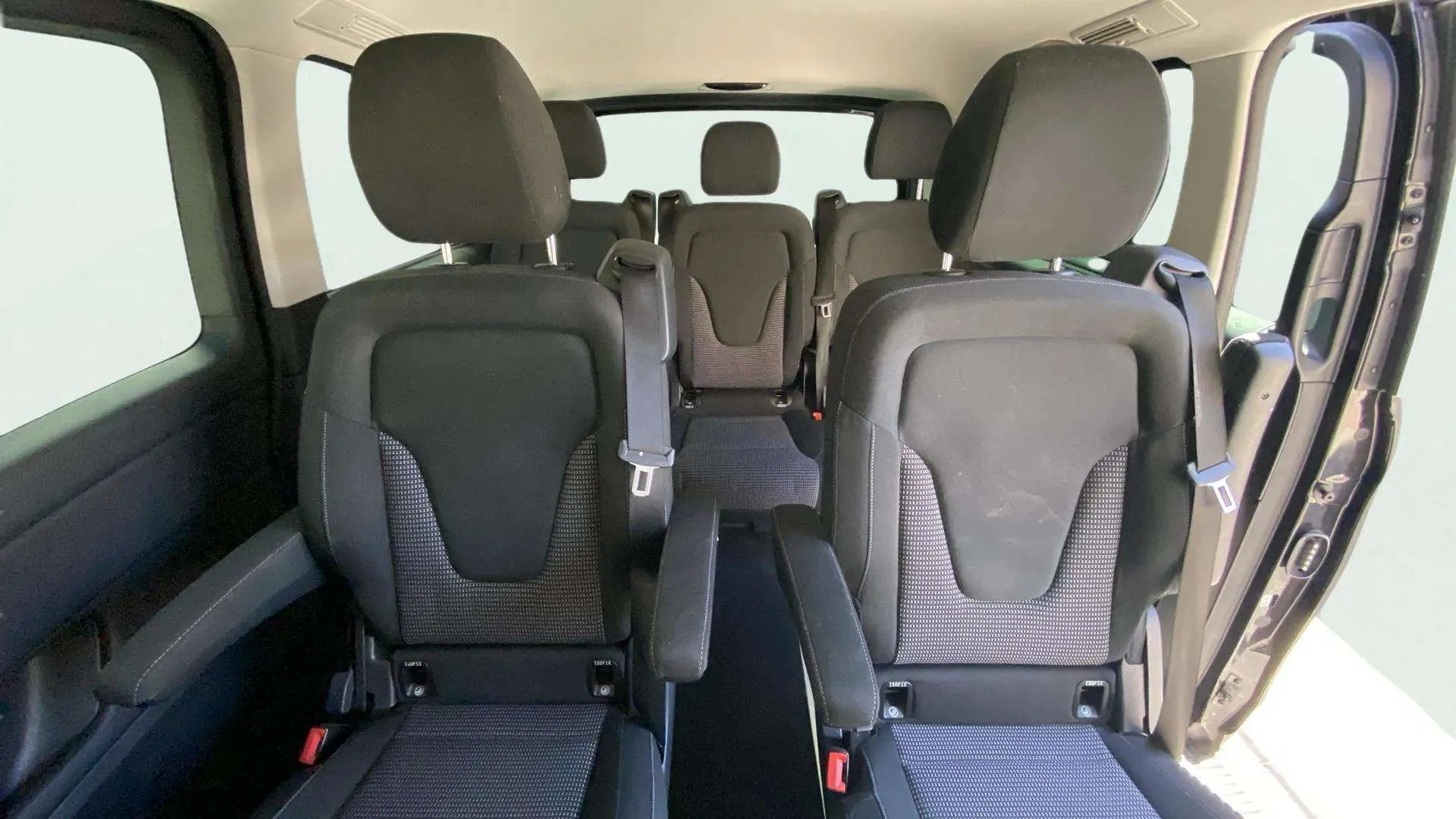 Mercedes-Benz Clase V 220 d Avantgarde Compacto - foto 28