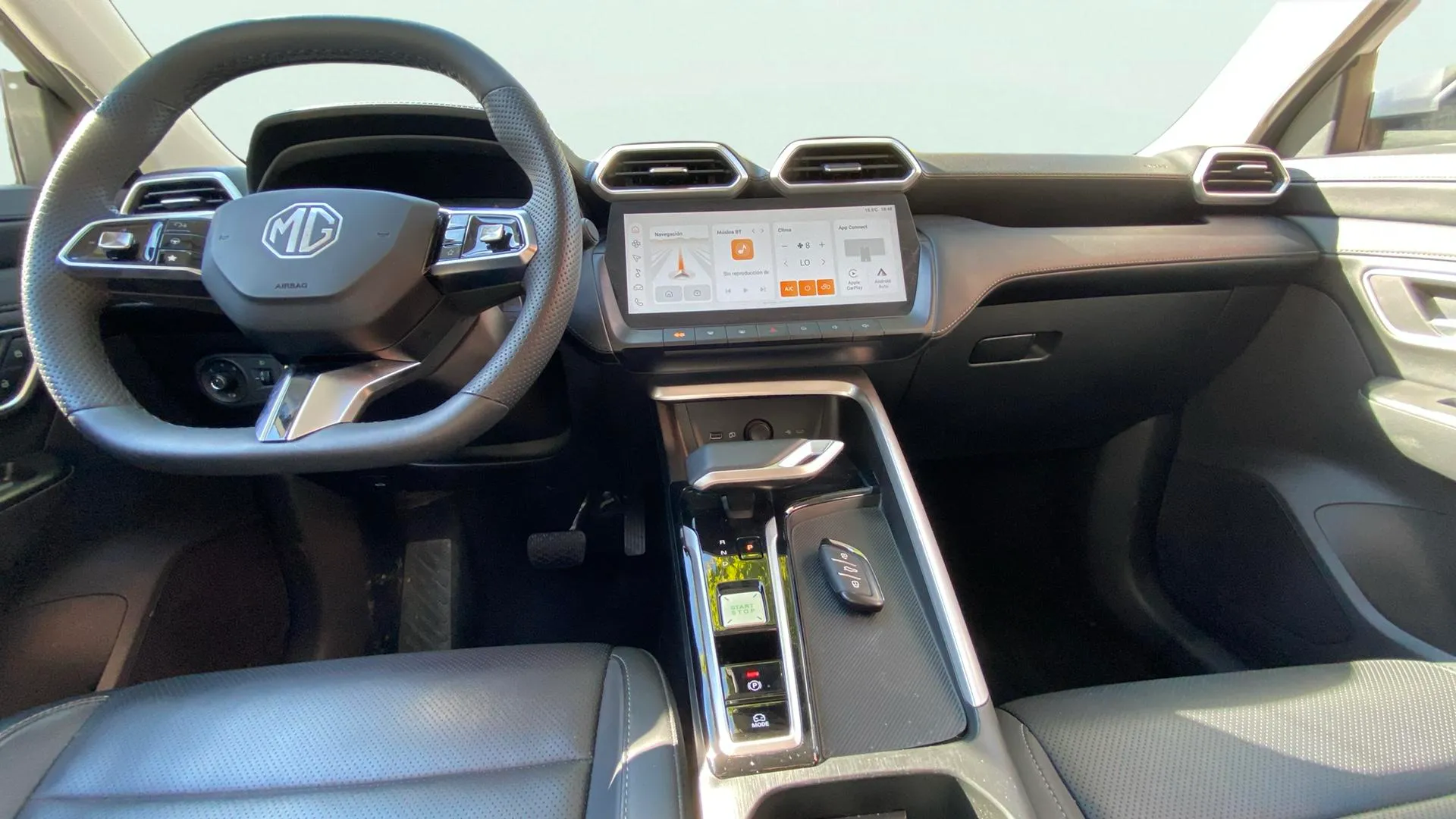 MG ZS Hybrid+ Luxury - foto 16
