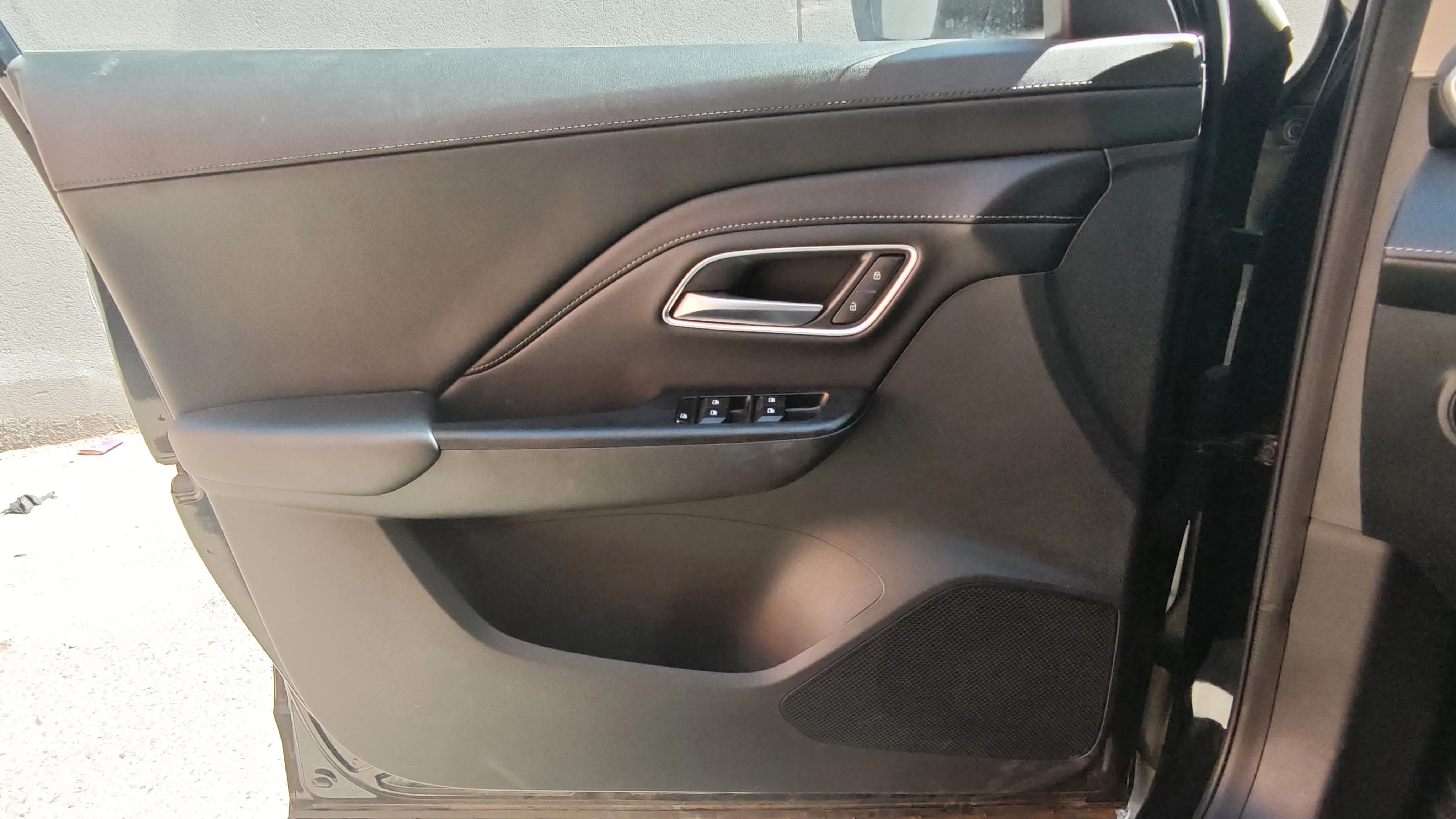 MG ZS Hybrid+ Luxury - foto 17