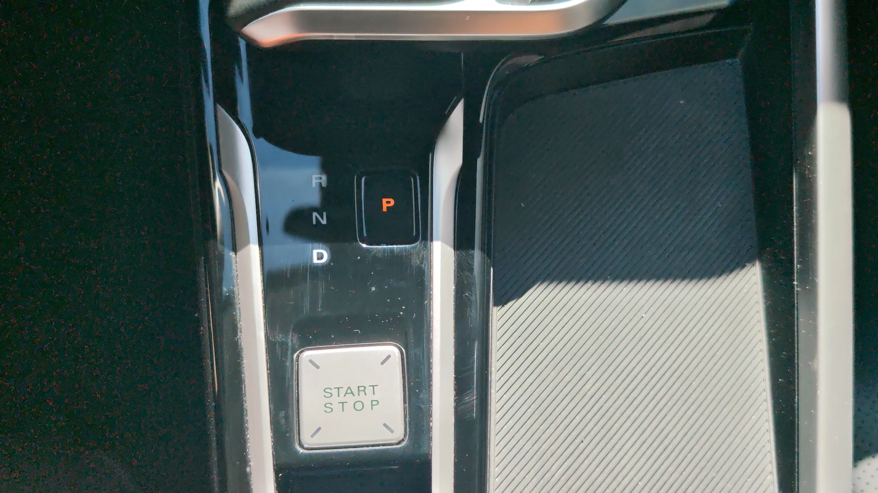 MG ZS Hybrid+ Luxury - foto 7