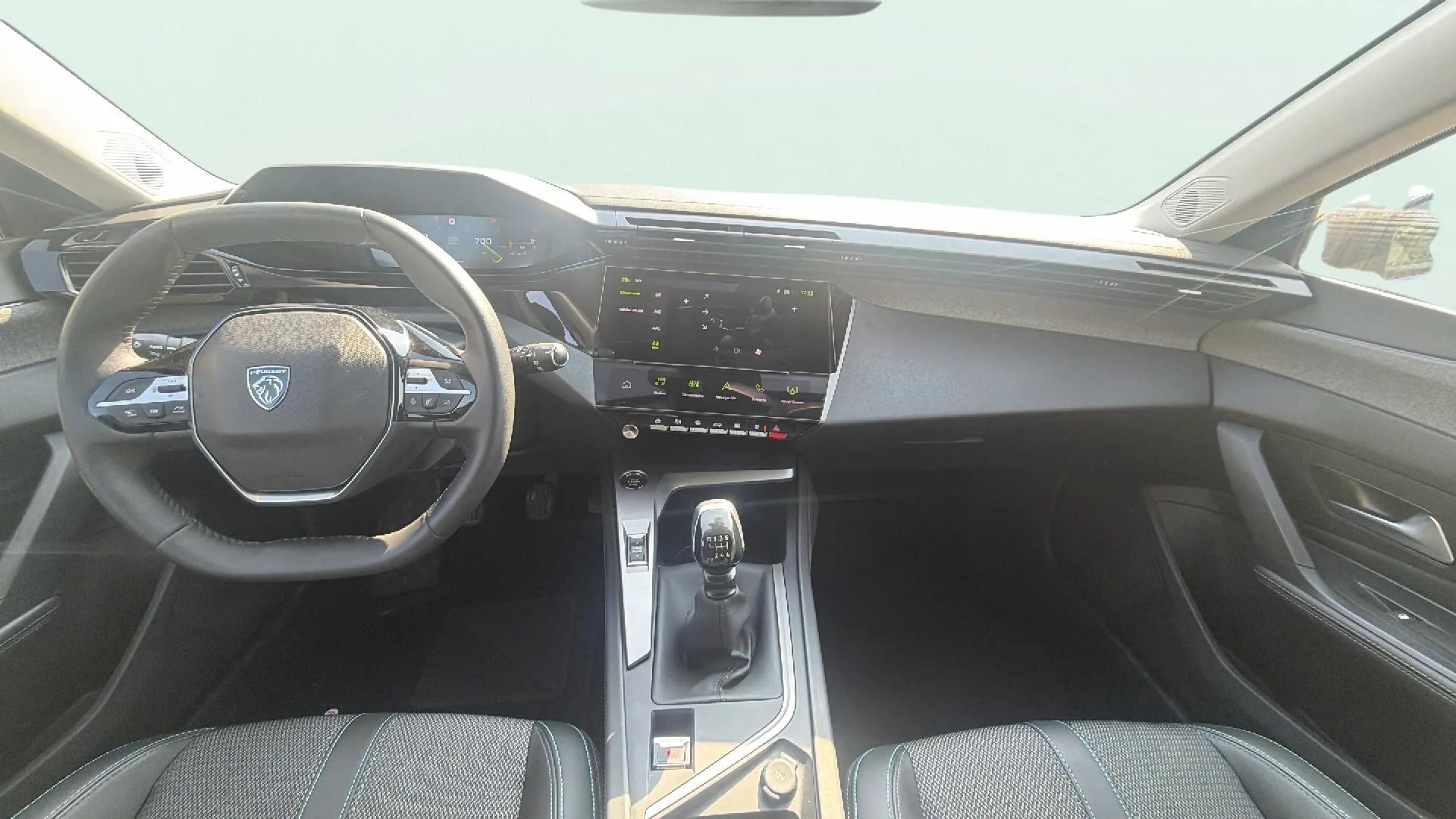 Peugeot 308 Allure PureTech 130 - foto 13