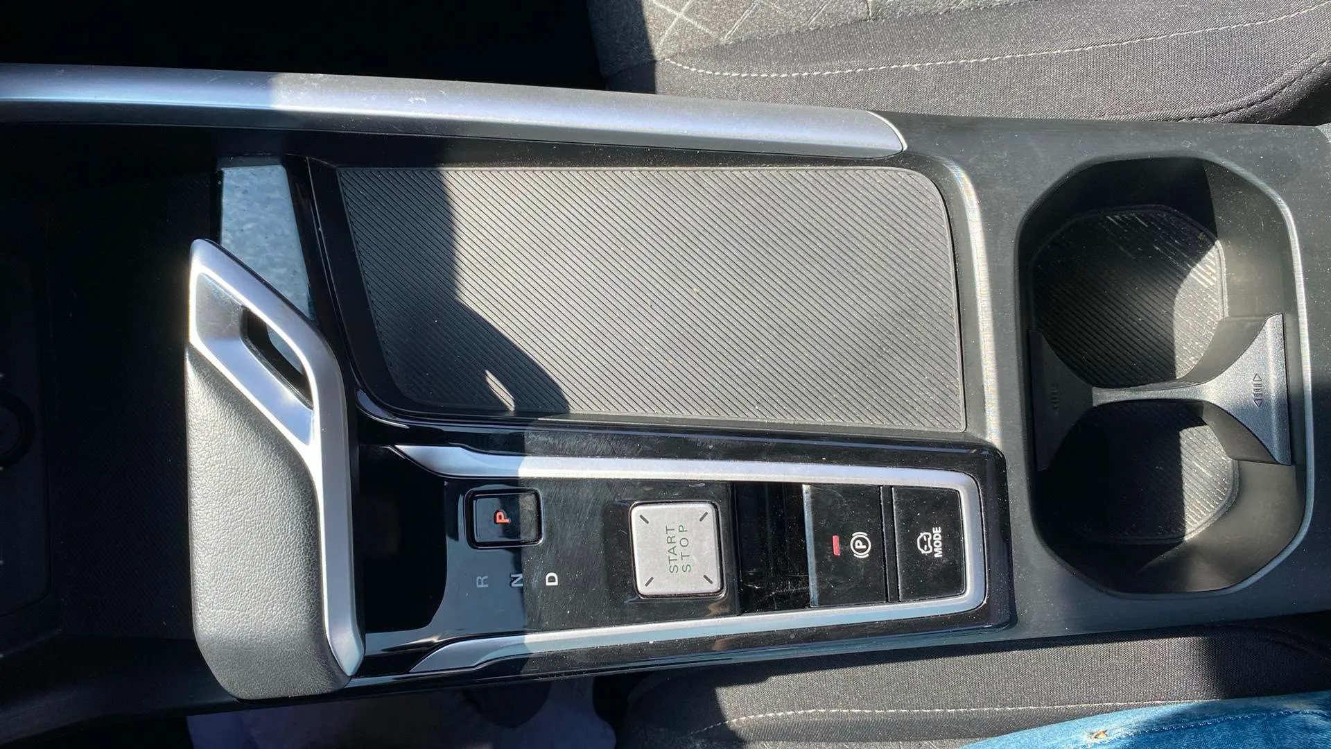 MG ZS Hybrid+ Standard - foto 16