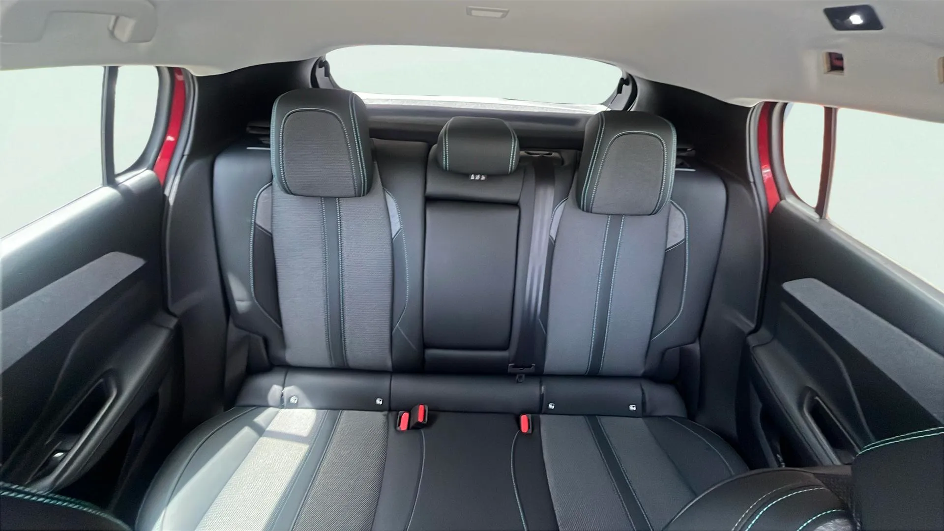 Peugeot 308 Allure PureTech 130 - foto 14