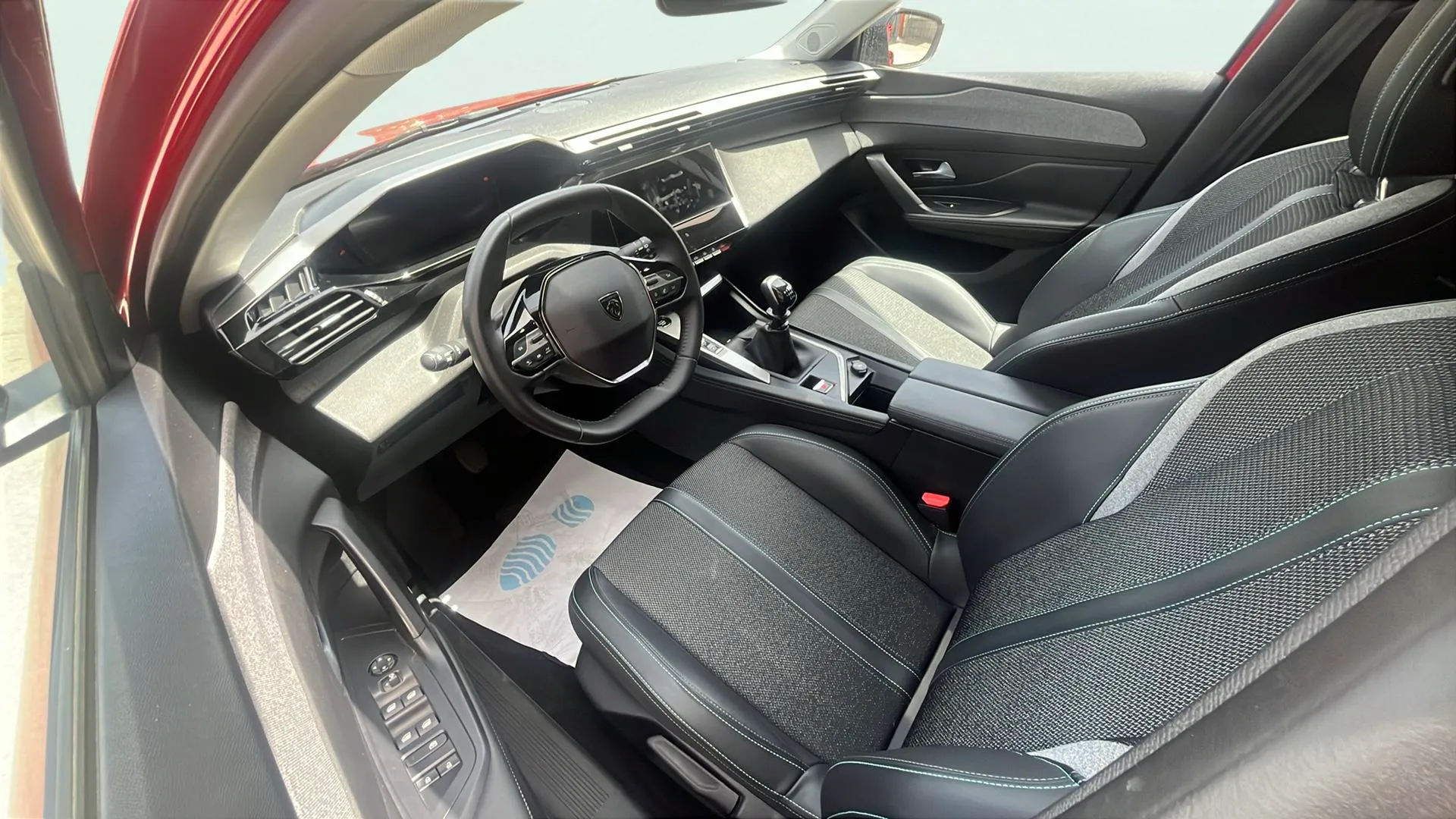 Peugeot 308 Allure PureTech 130 - foto 12