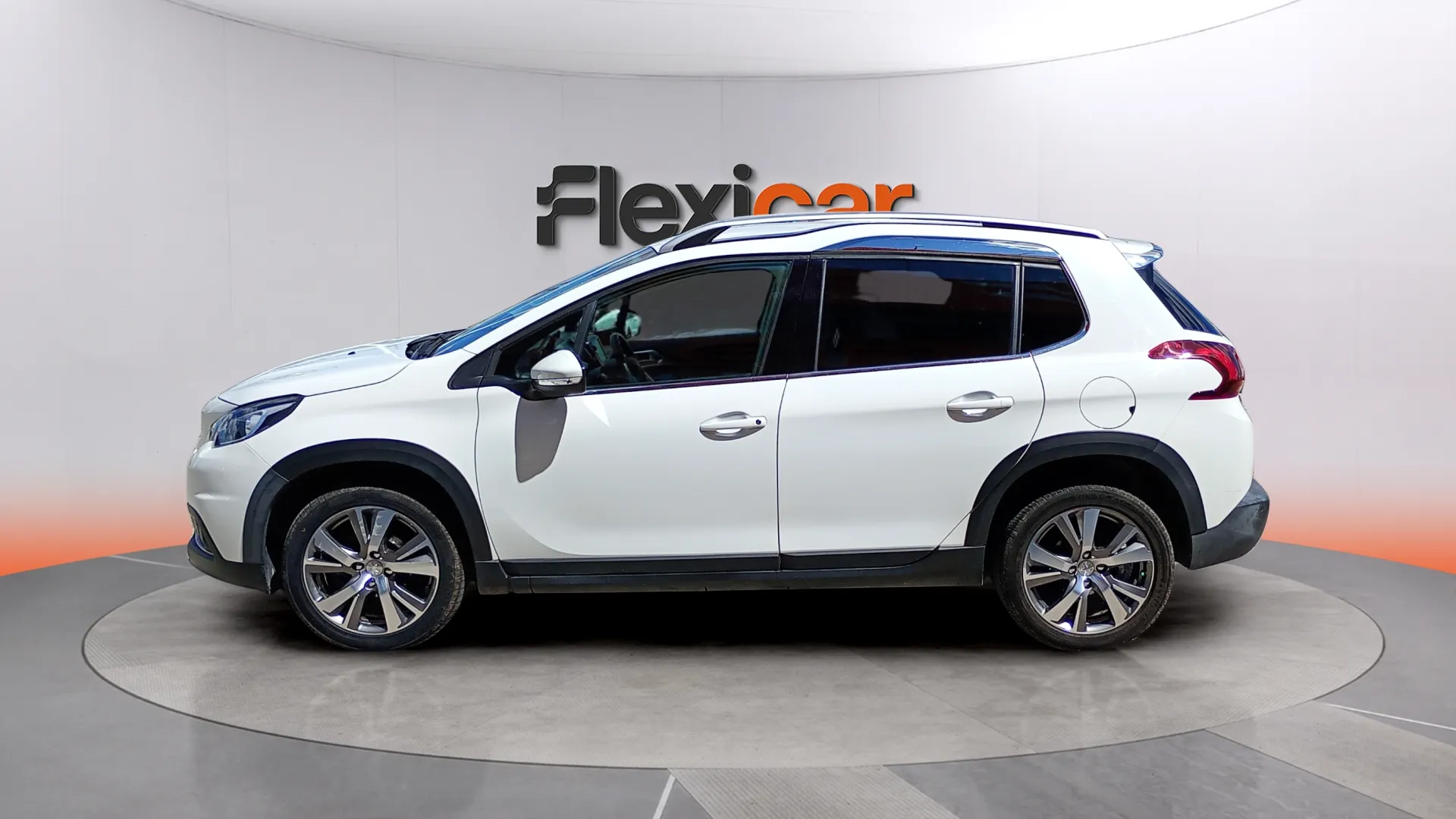 Peugeot 2008 Active BlueHDi 100 BVM6 - foto 4