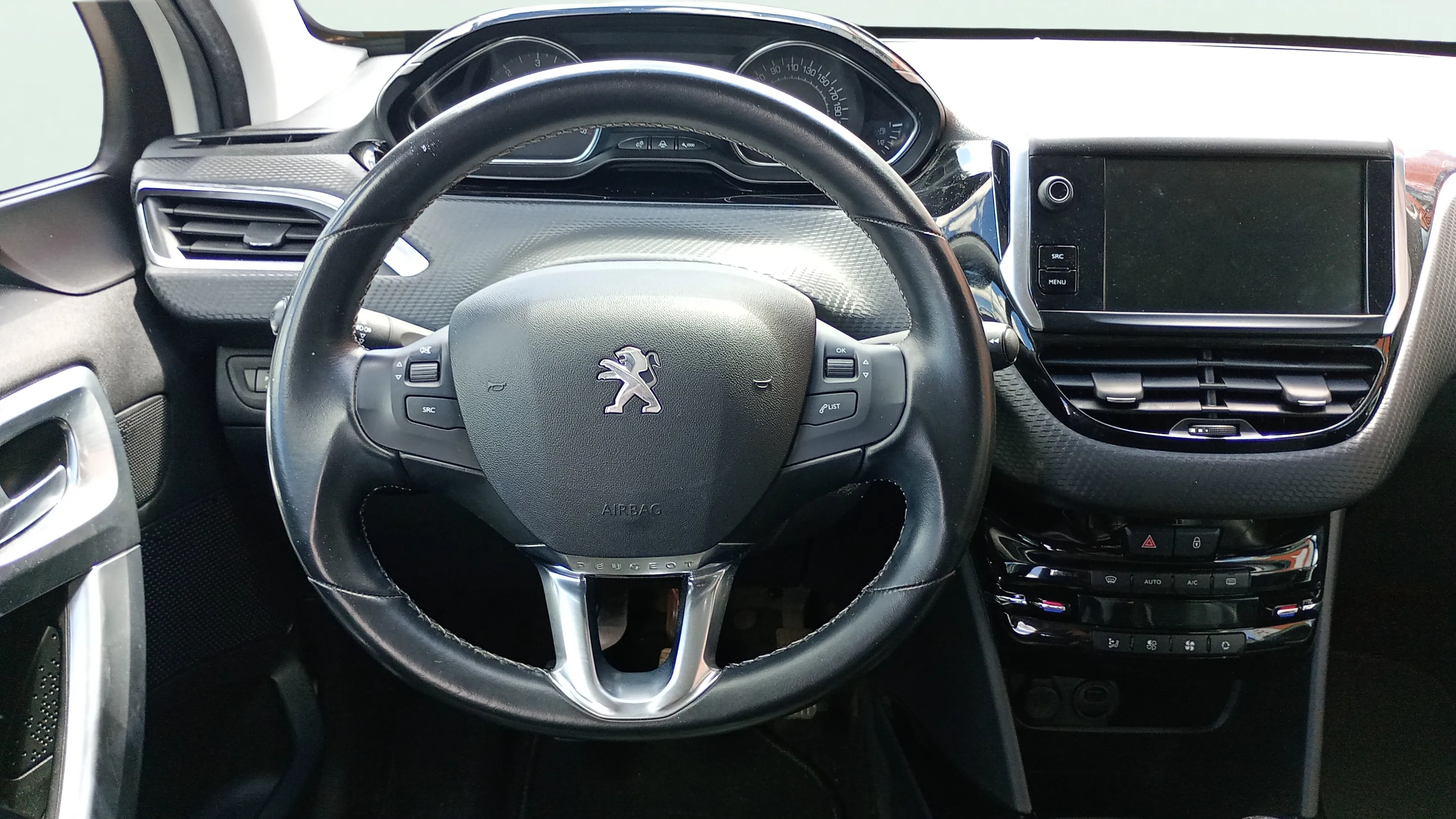 Peugeot 2008 Active BlueHDi 100 BVM6 - foto 10