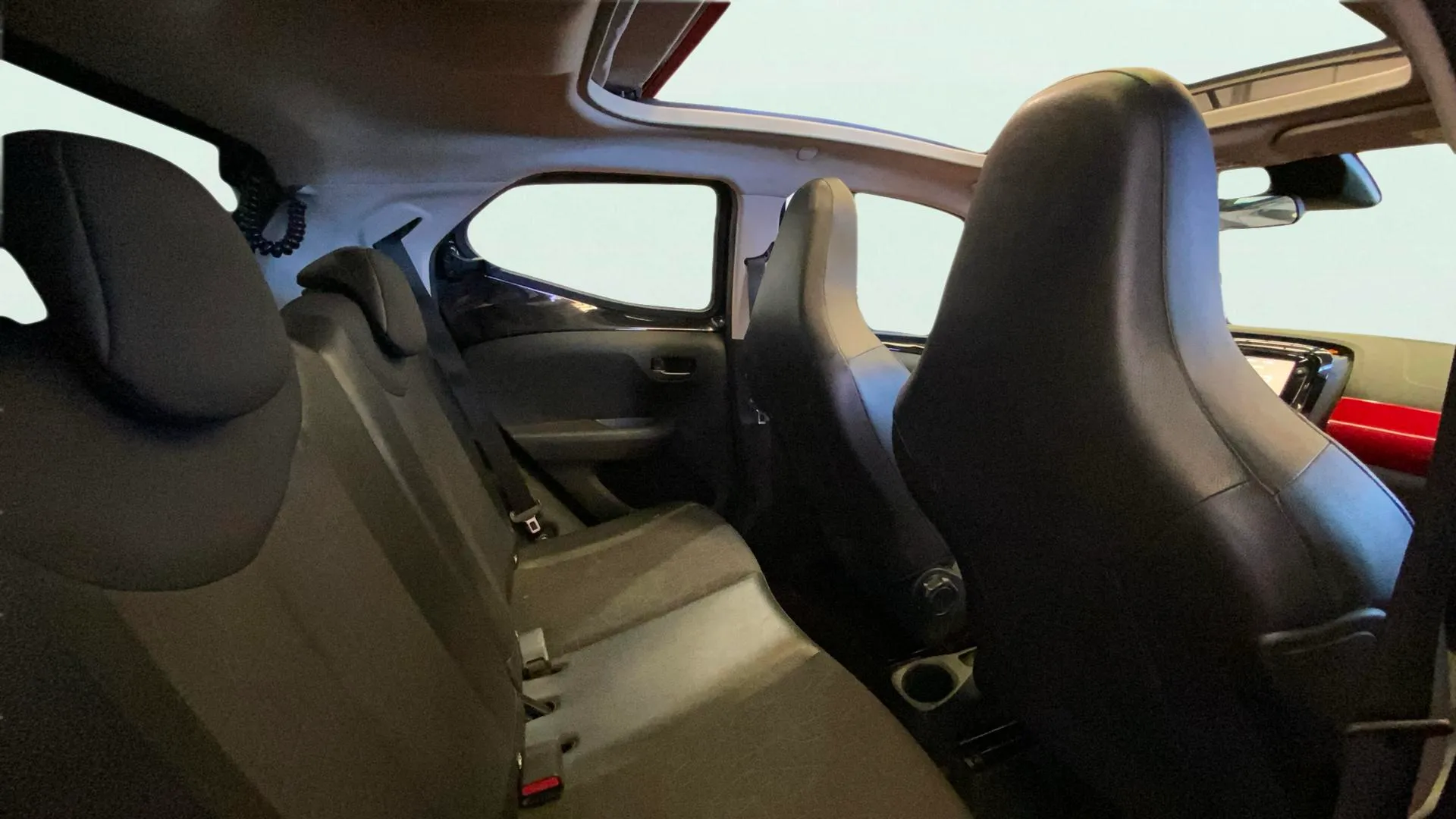 Toyota Aygo 1.0 70 x-style - foto 16