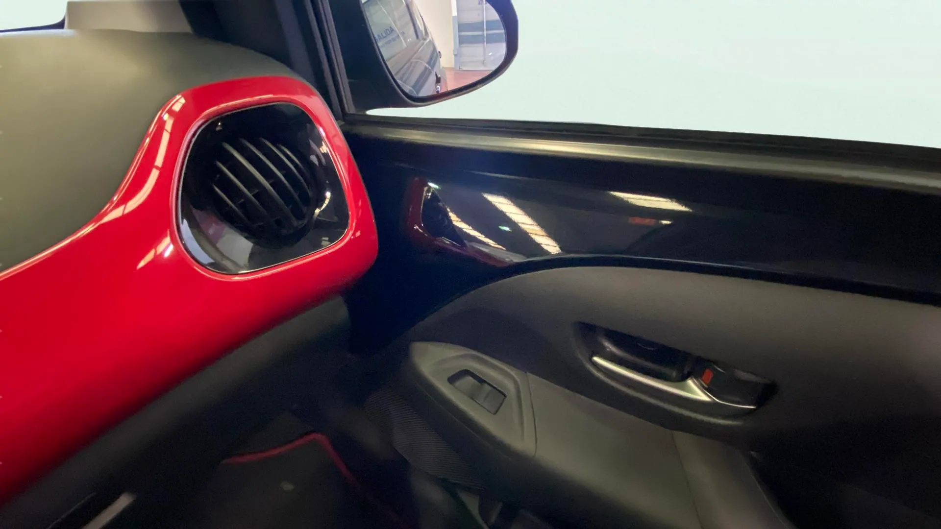 Toyota Aygo 1.0 70 x-style - foto 34