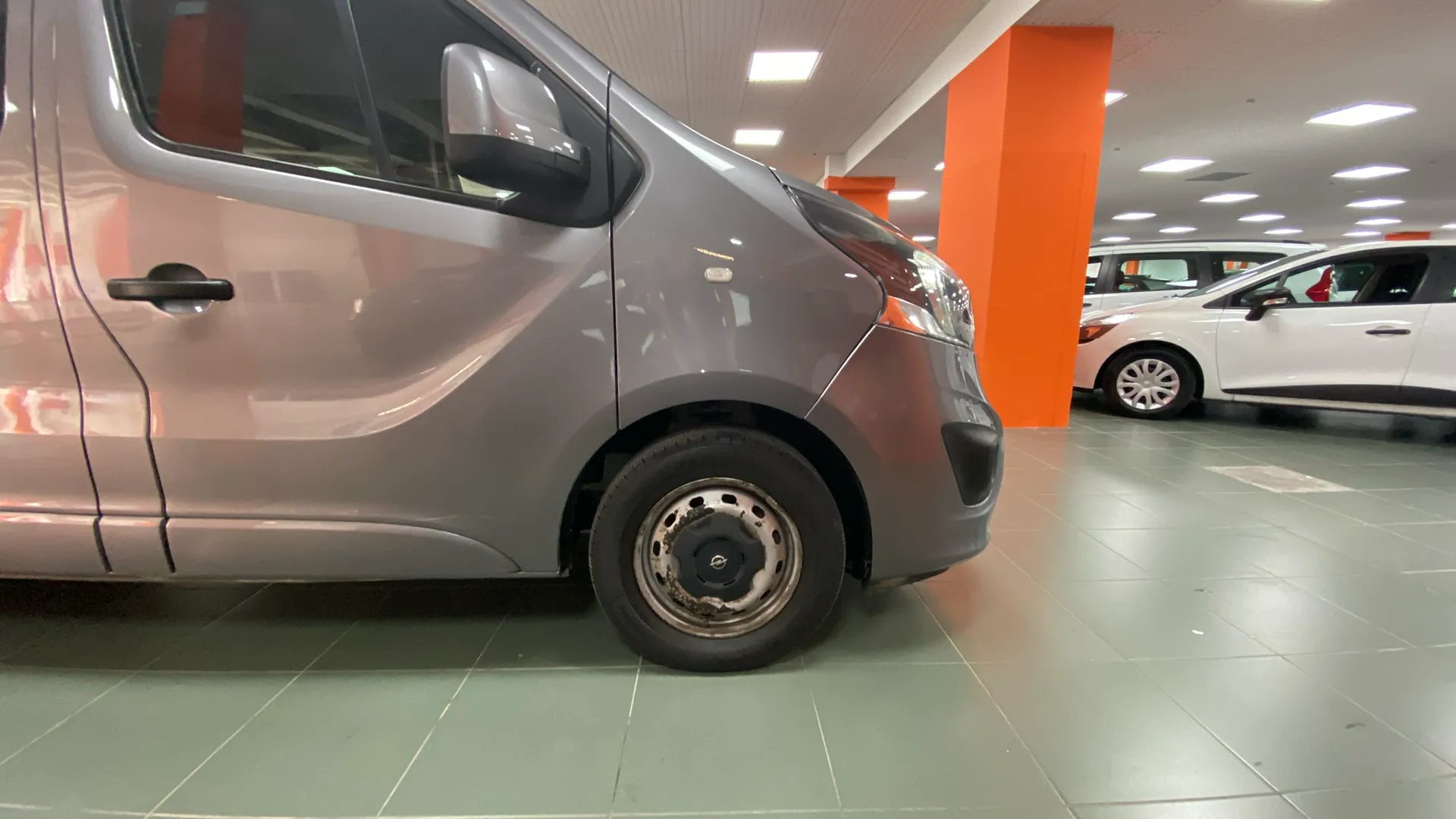 Opel Vivaro 1.6 CDTI L1 2.7t Combi Plus-9 - foto 13