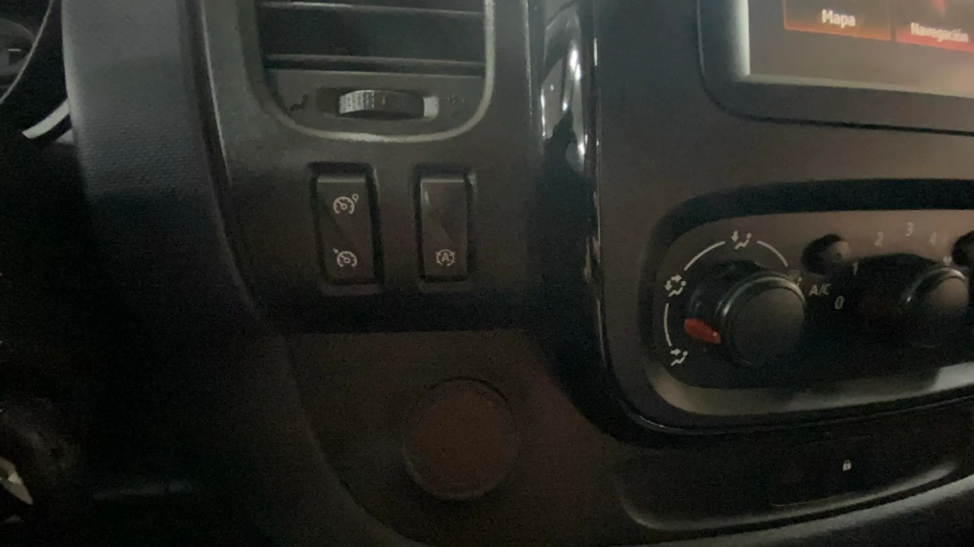 Opel Vivaro 1.6 CDTI L1 2.7t Combi Plus-9 - foto 22