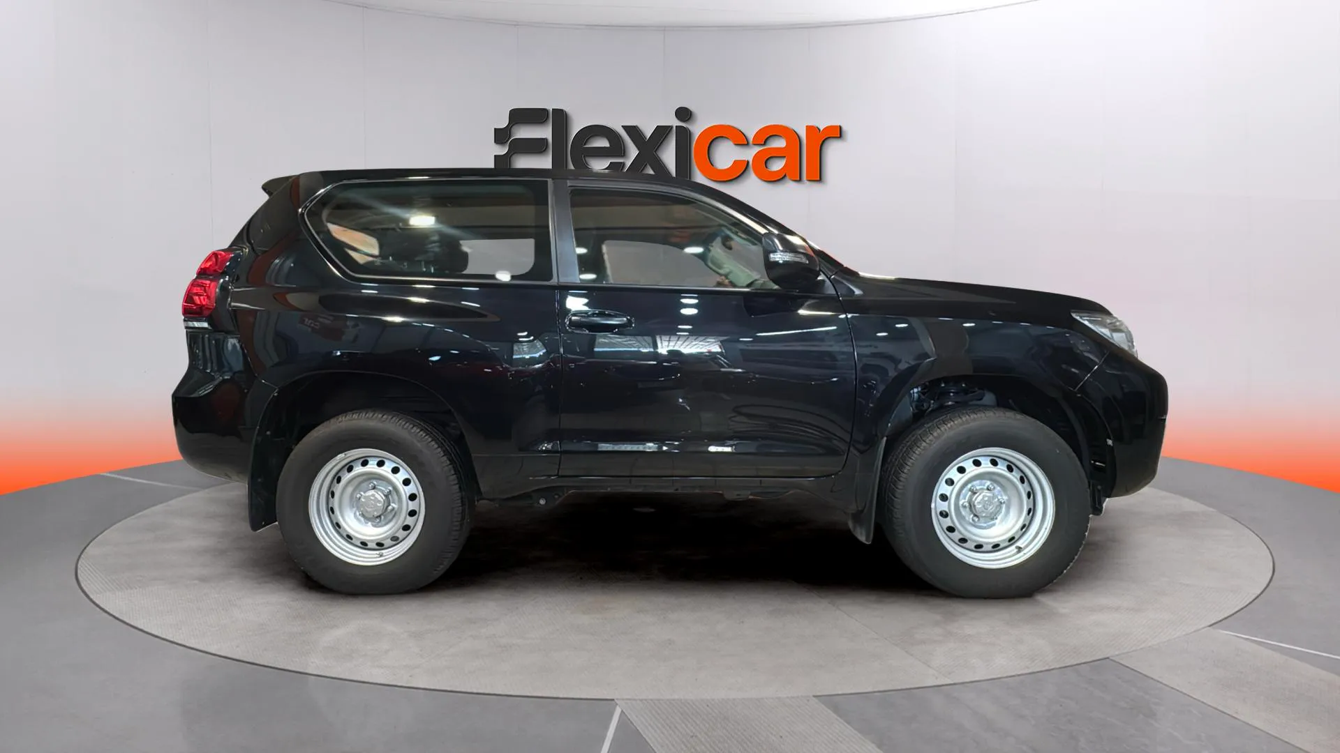 Toyota Land Cruiser 2.8 D-4D GX - foto 8