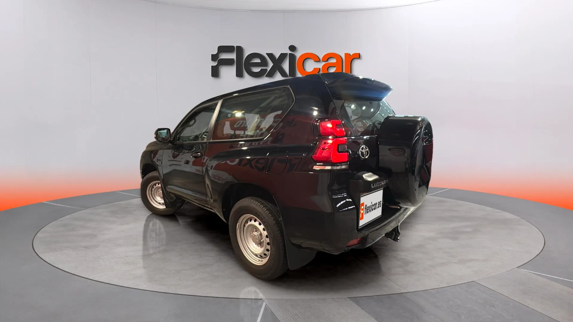 Toyota Land Cruiser 2.8 D-4D GX - foto 5