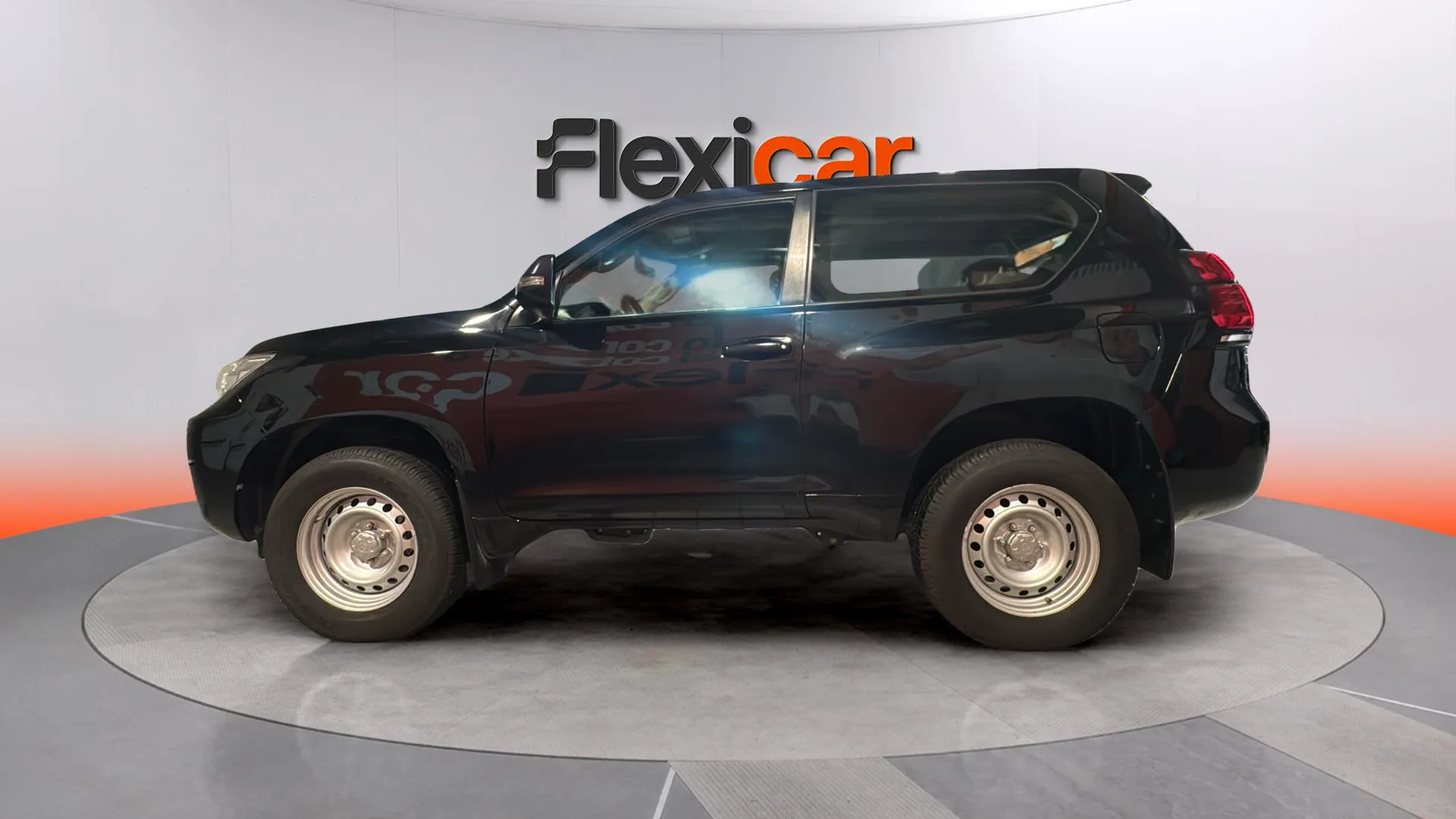 Toyota Land Cruiser 2.8 D-4D GX - foto 4