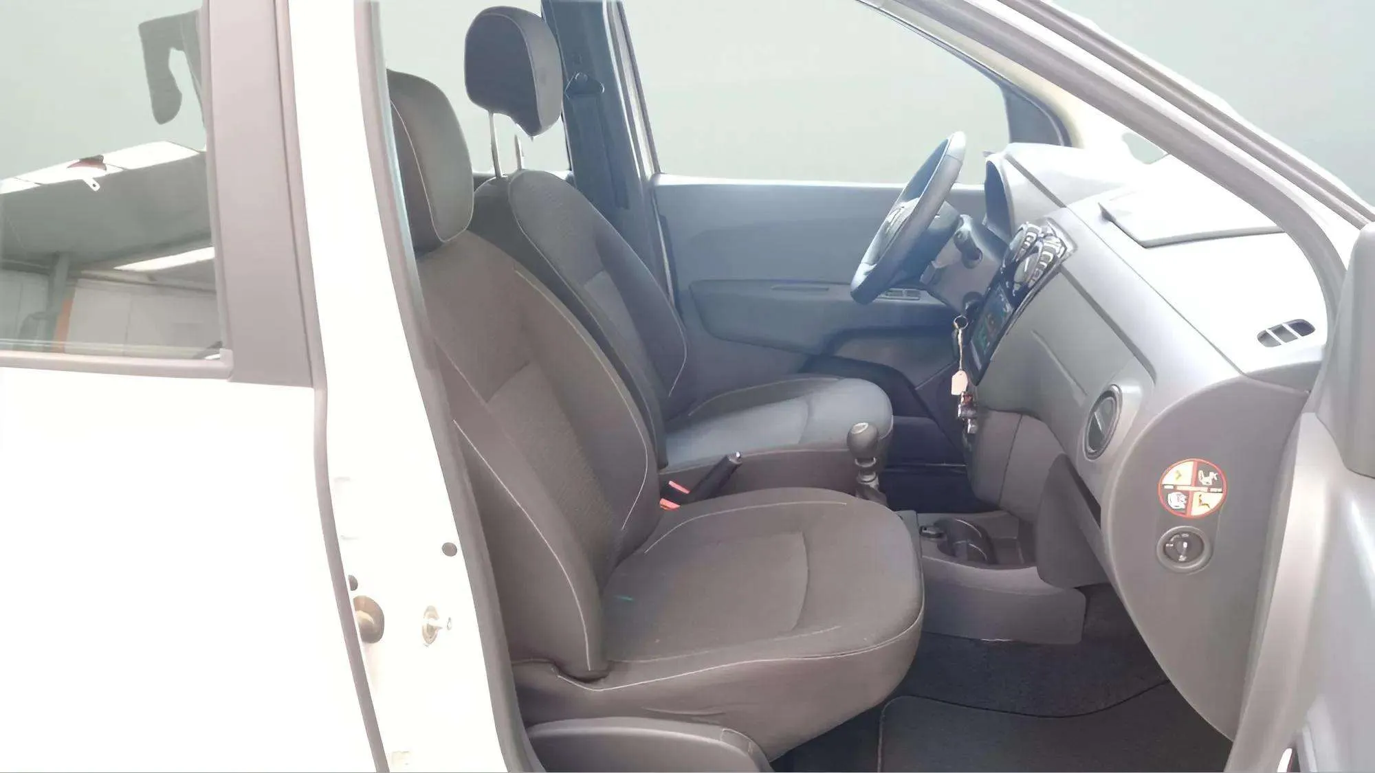 Dacia Lodgy Comfort Blue dCi 7 plazas 18 - foto 9