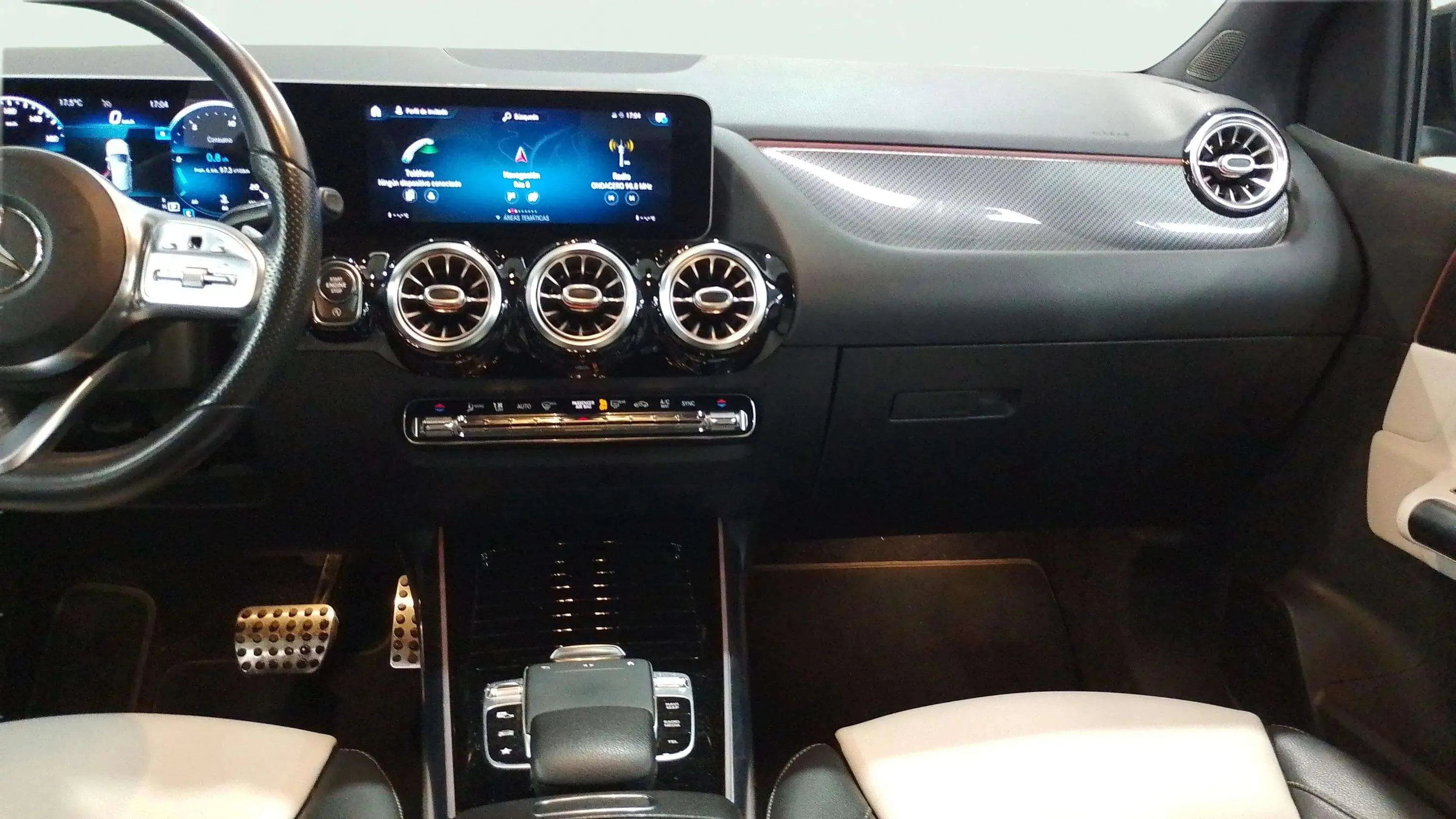 Mercedes-Benz Clase B B 200 d - foto 19