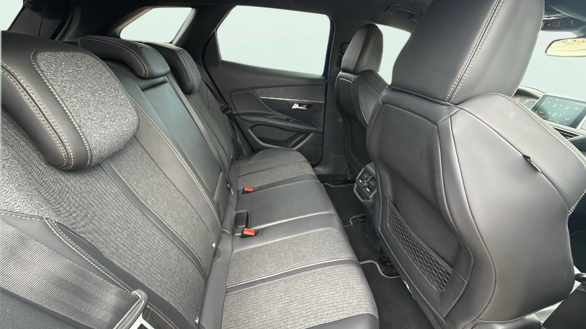 Peugeot 3008 1.5L BlueHDi GT Line - foto 18