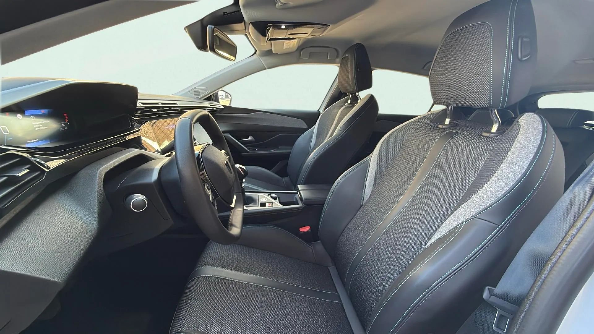 Peugeot 308 Allure PureTech 130 - foto 15
