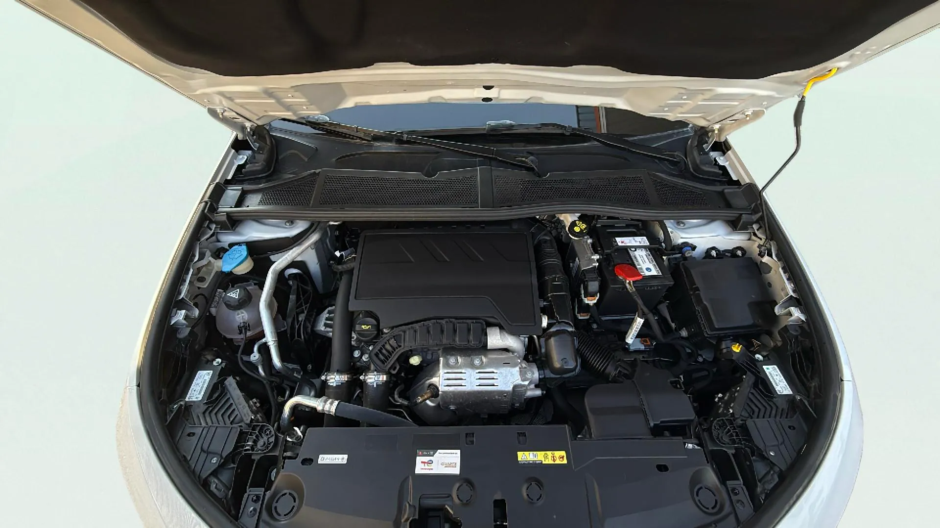 Peugeot 308 Allure PureTech 130 - foto 22