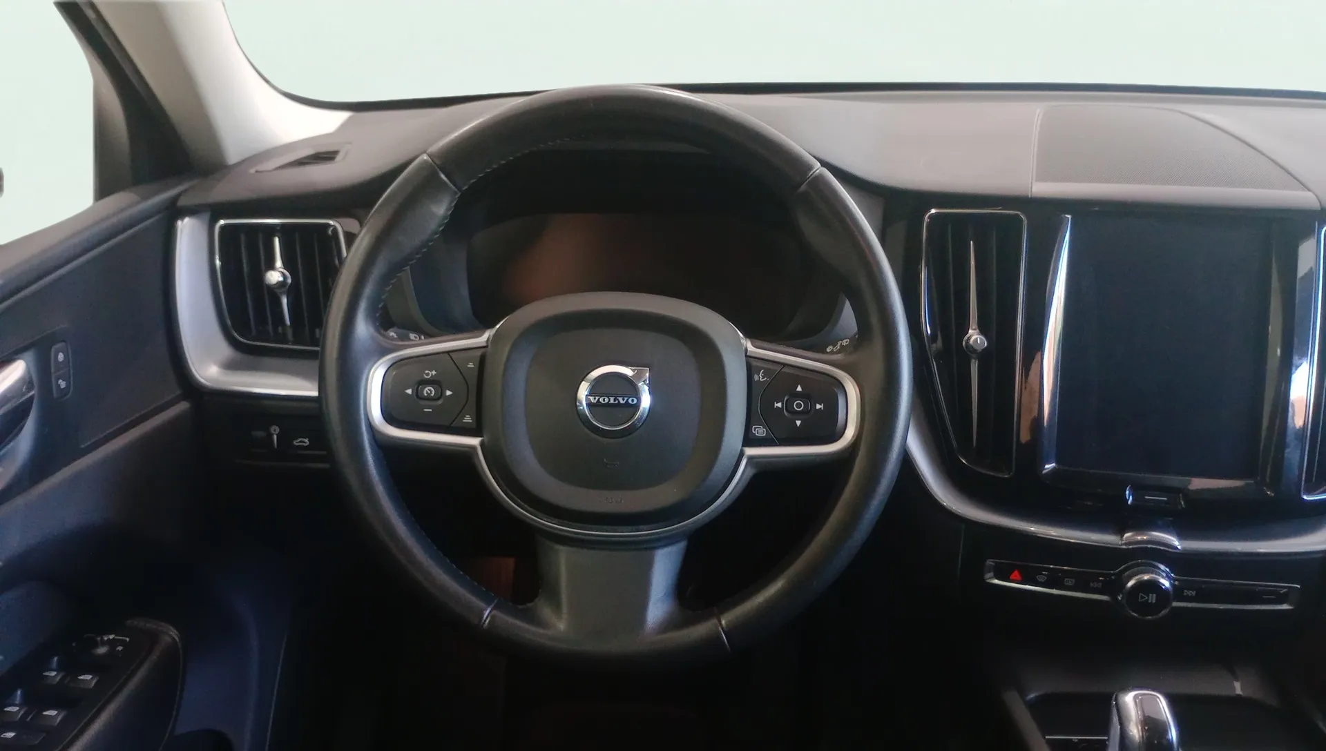 Volvo XC60 2.0 T8 AWD Inscription - foto 13