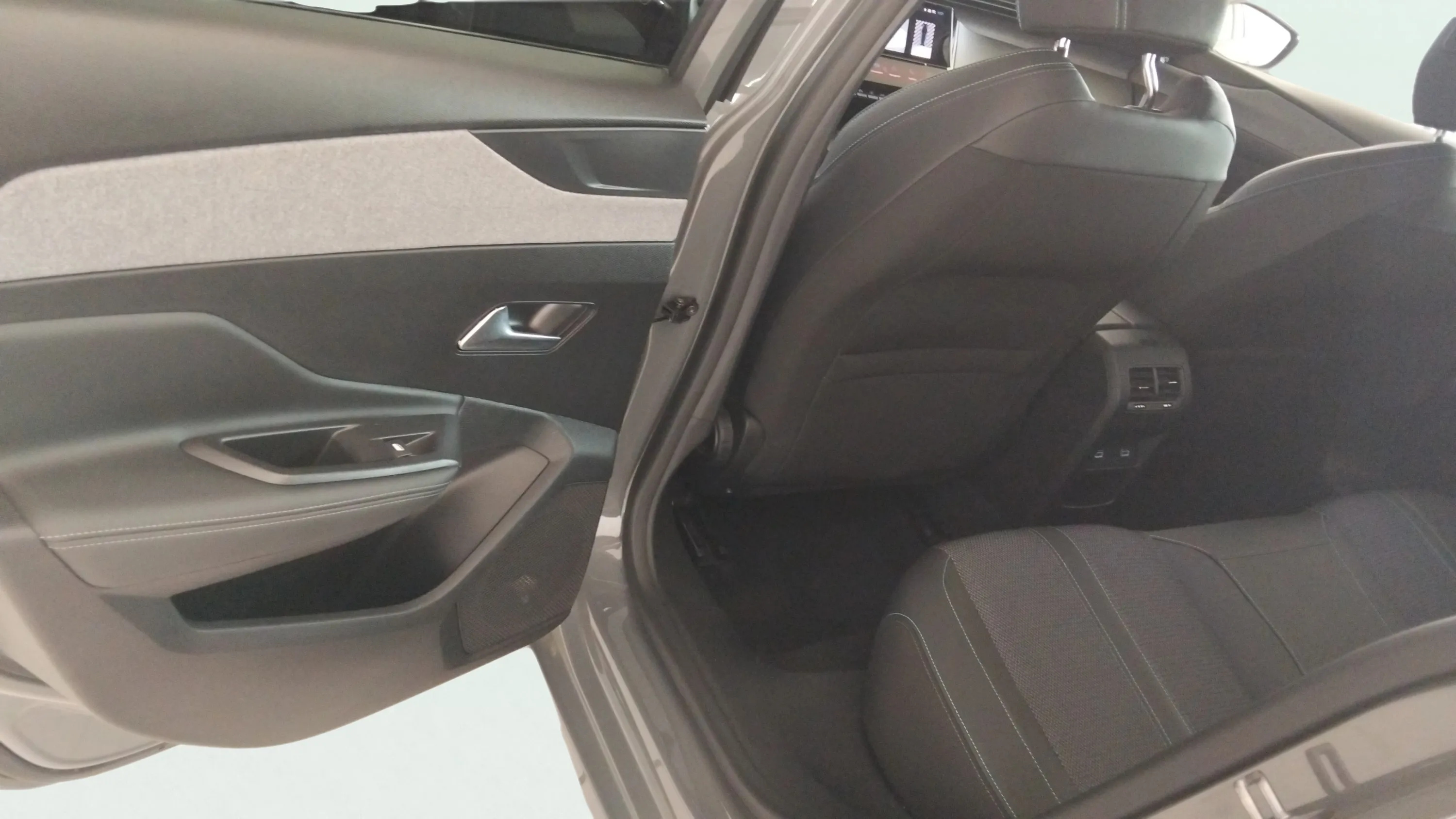 Peugeot 308 Allure PureTech 130 - foto 11