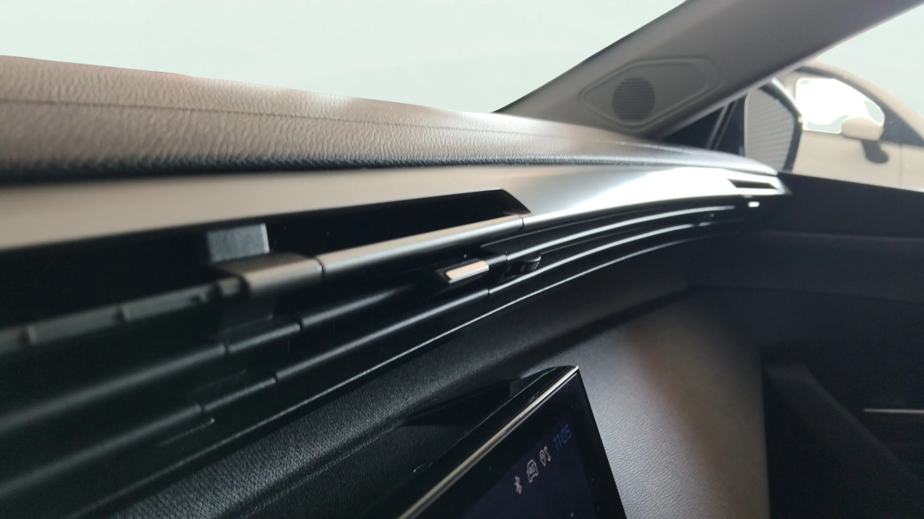 Peugeot 308 Allure PureTech 130 - foto 29
