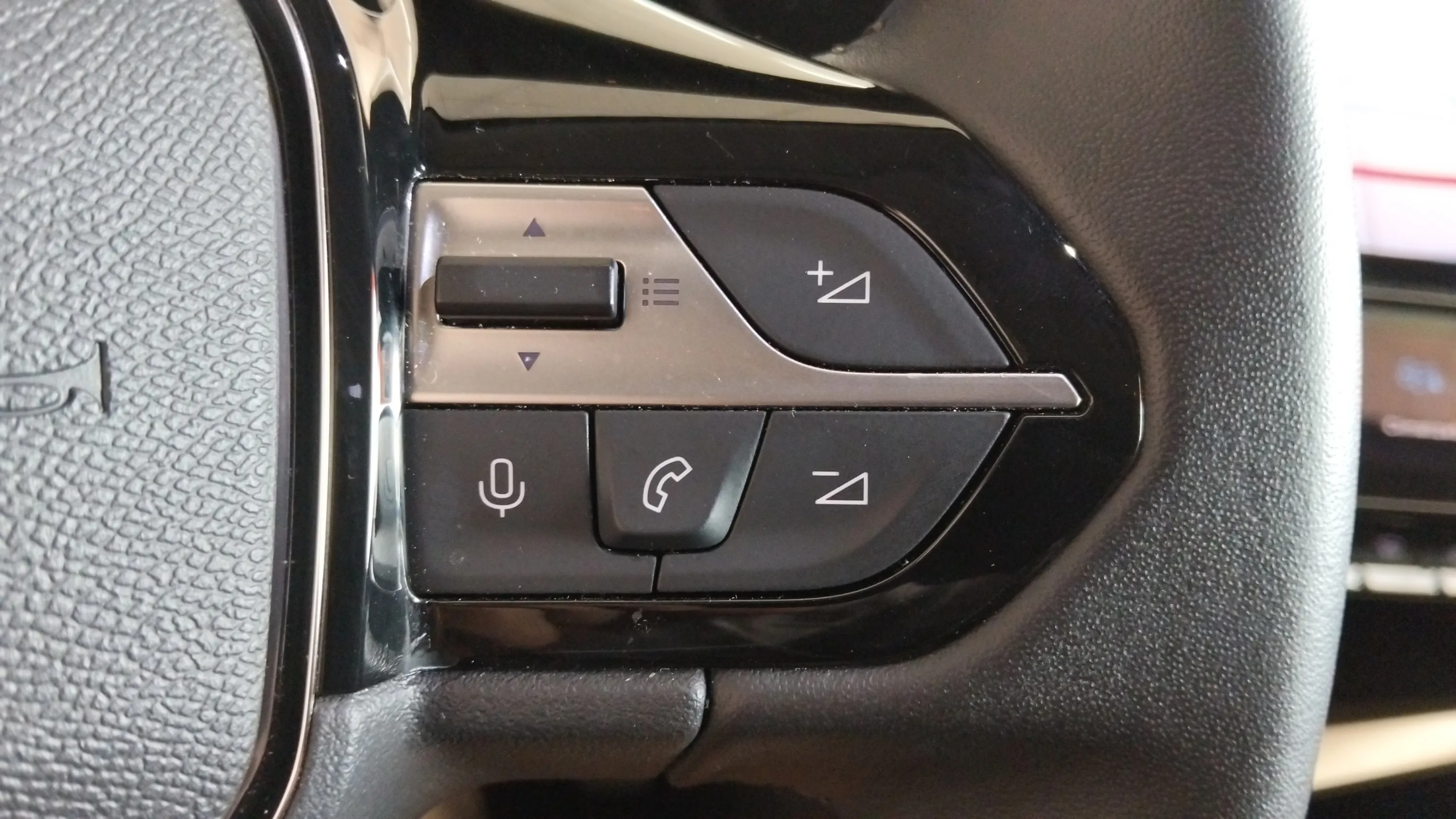 Peugeot 308 Allure PureTech 130 - foto 20