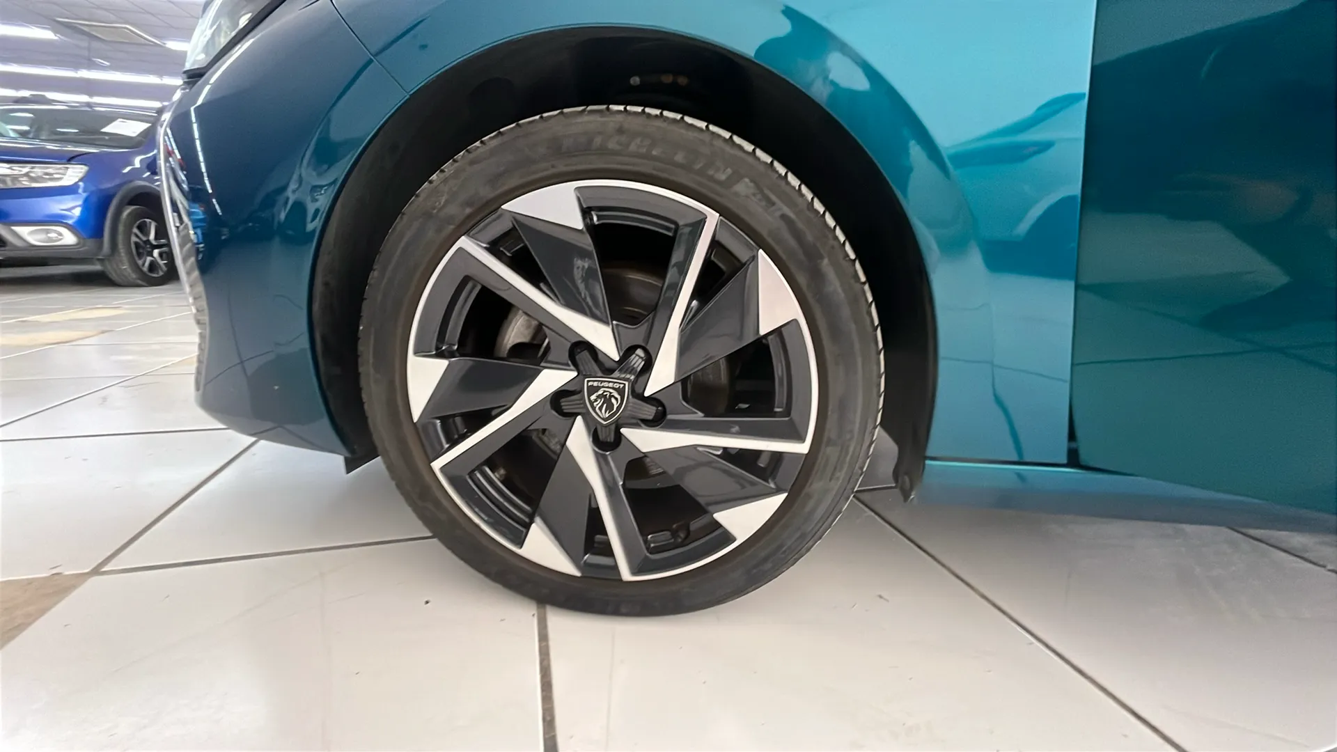 Peugeot 308 Allure PureTech 130 - foto 17