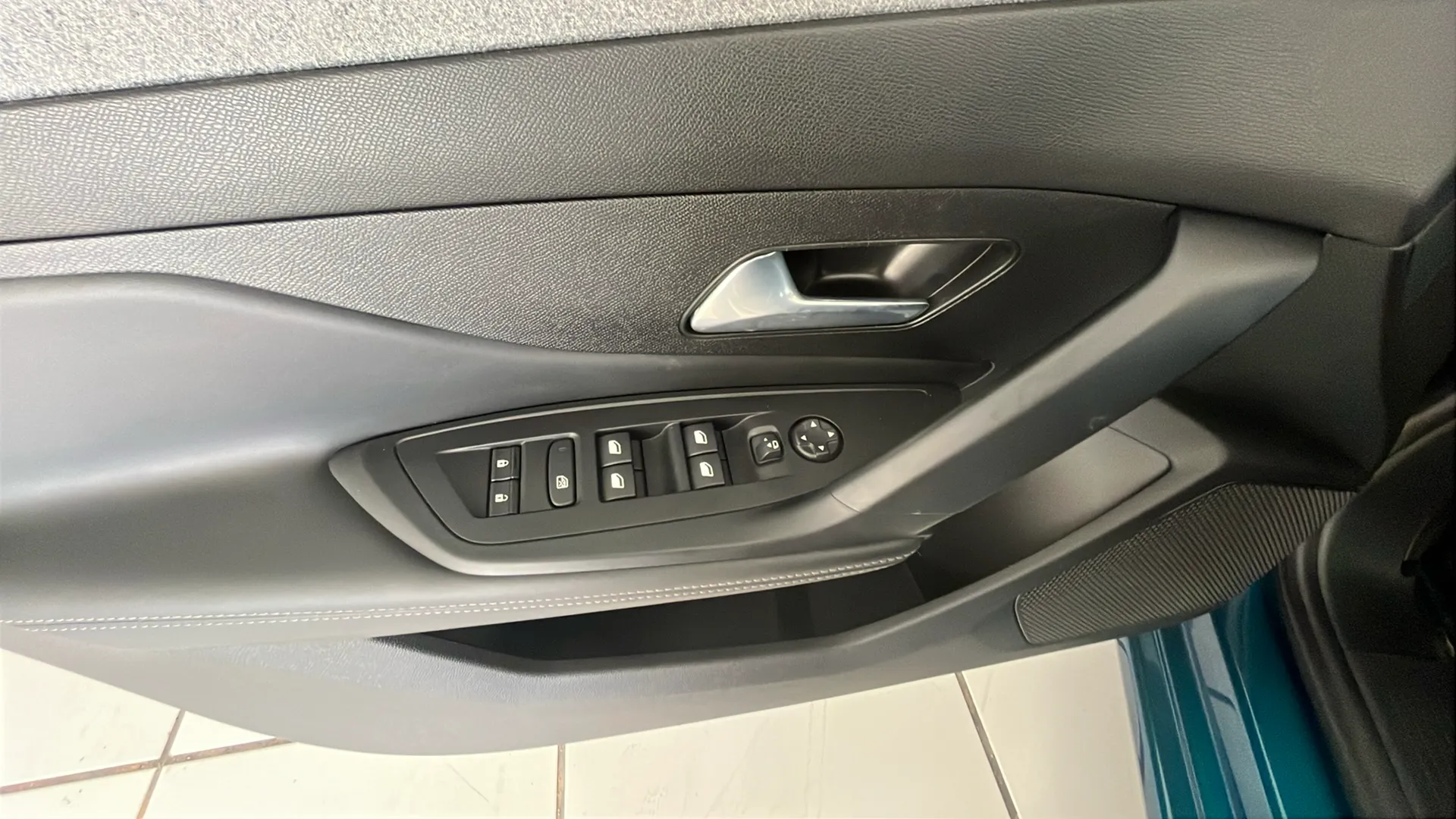 Peugeot 308 Allure PureTech 130 - foto 21
