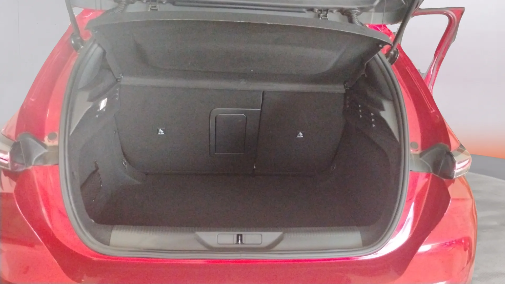 Peugeot 308 Allure PureTech 130 - foto 16