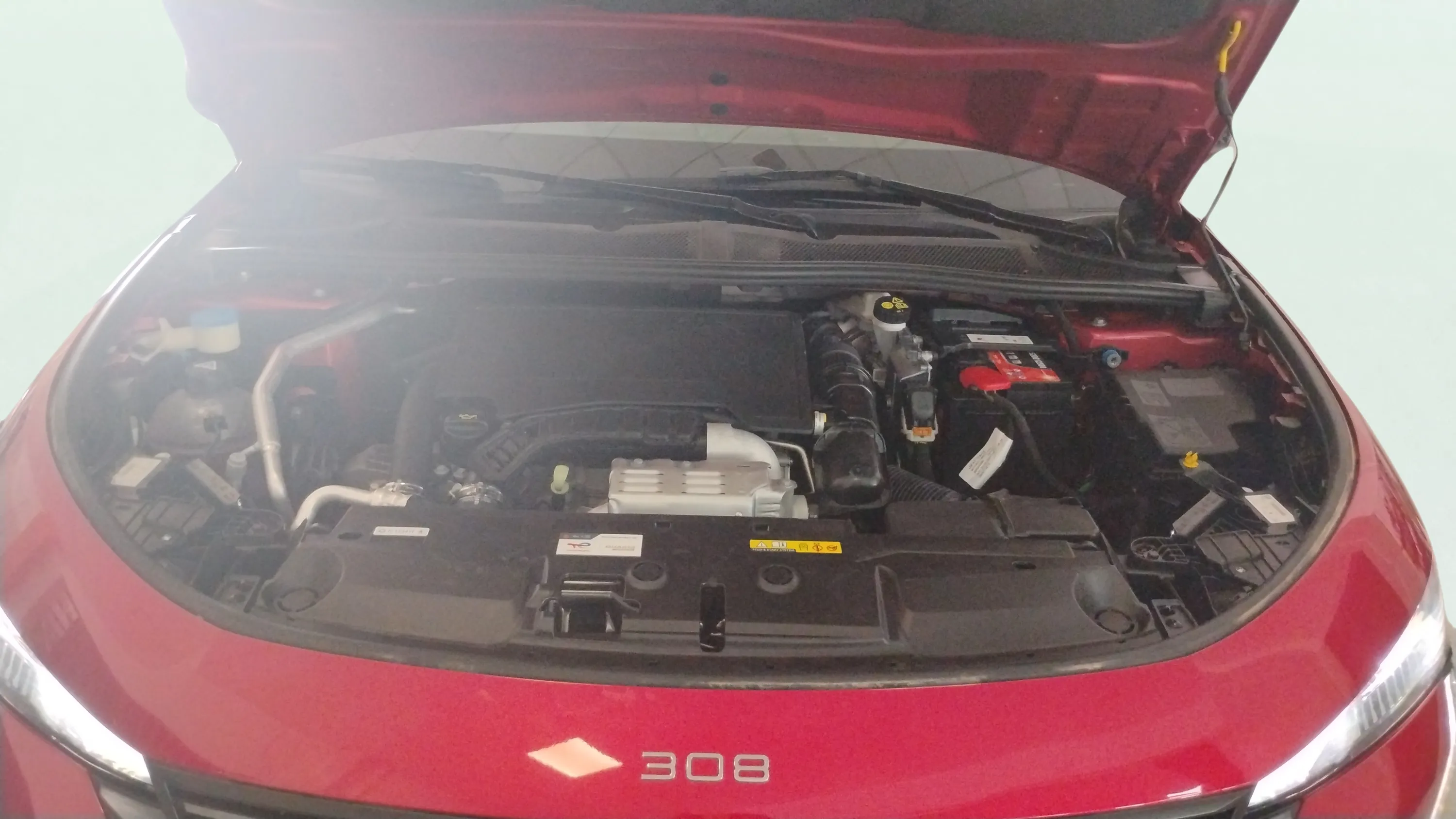 Peugeot 308 Allure PureTech 130 - foto 18